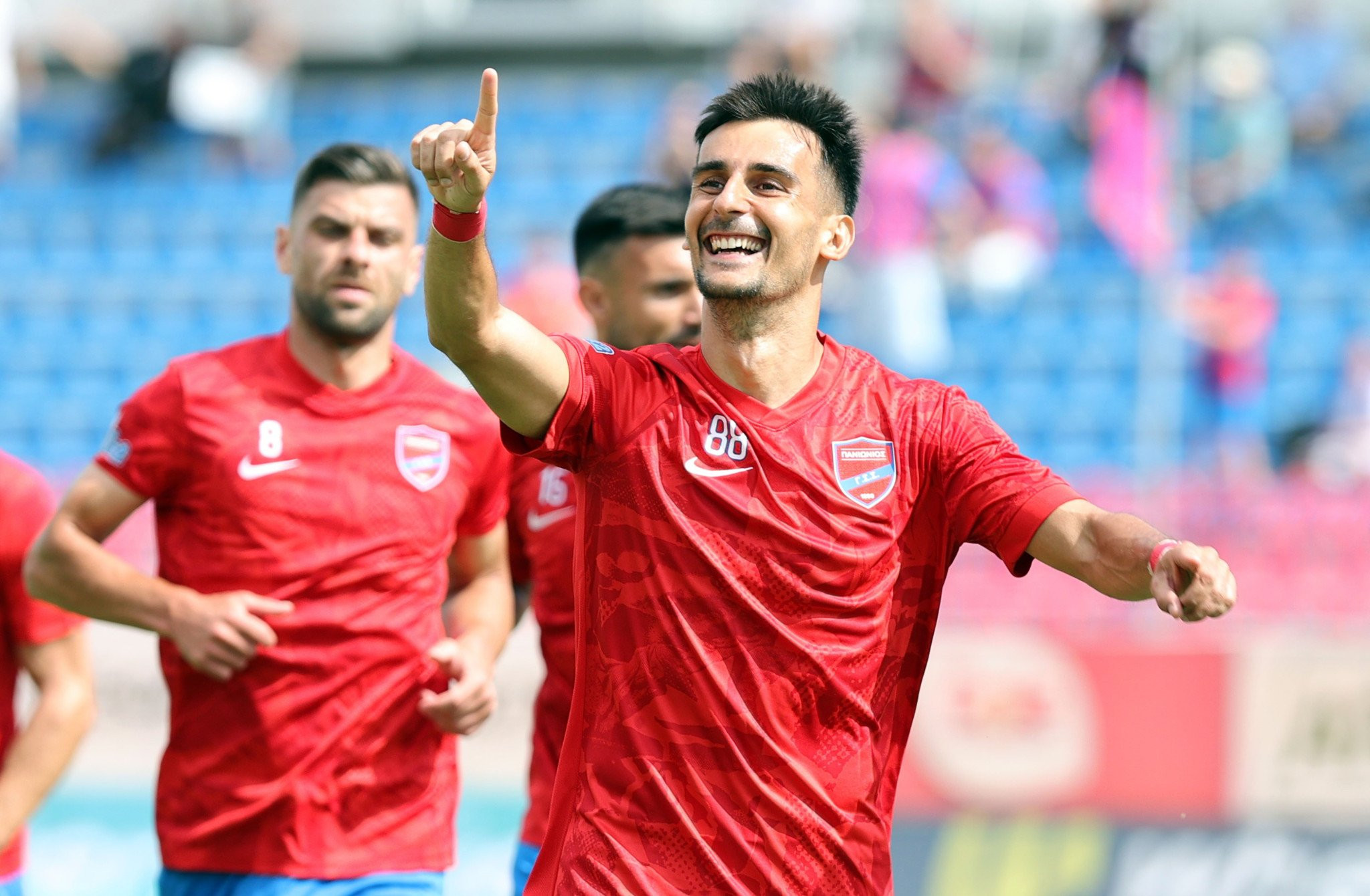 Ο Παπαγεωργίου με εκτέλεση φάουλ-ποίημα ισοφάρισε σε 1-1 για τον Πανιώνιο (video)