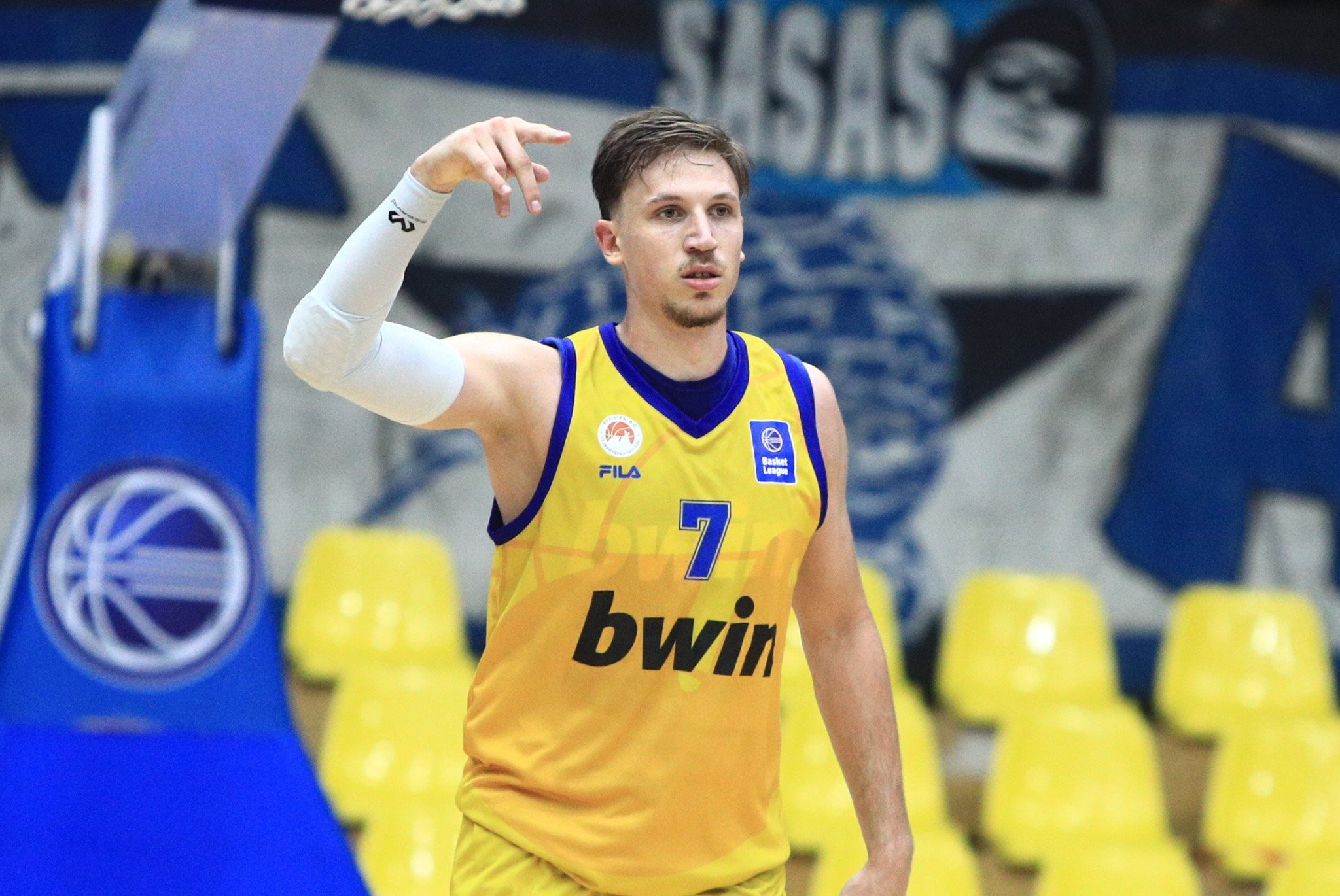 Πρώην παίκτης του Περιστερίου υπέγραψε στην Μπάγερν Μονάχου