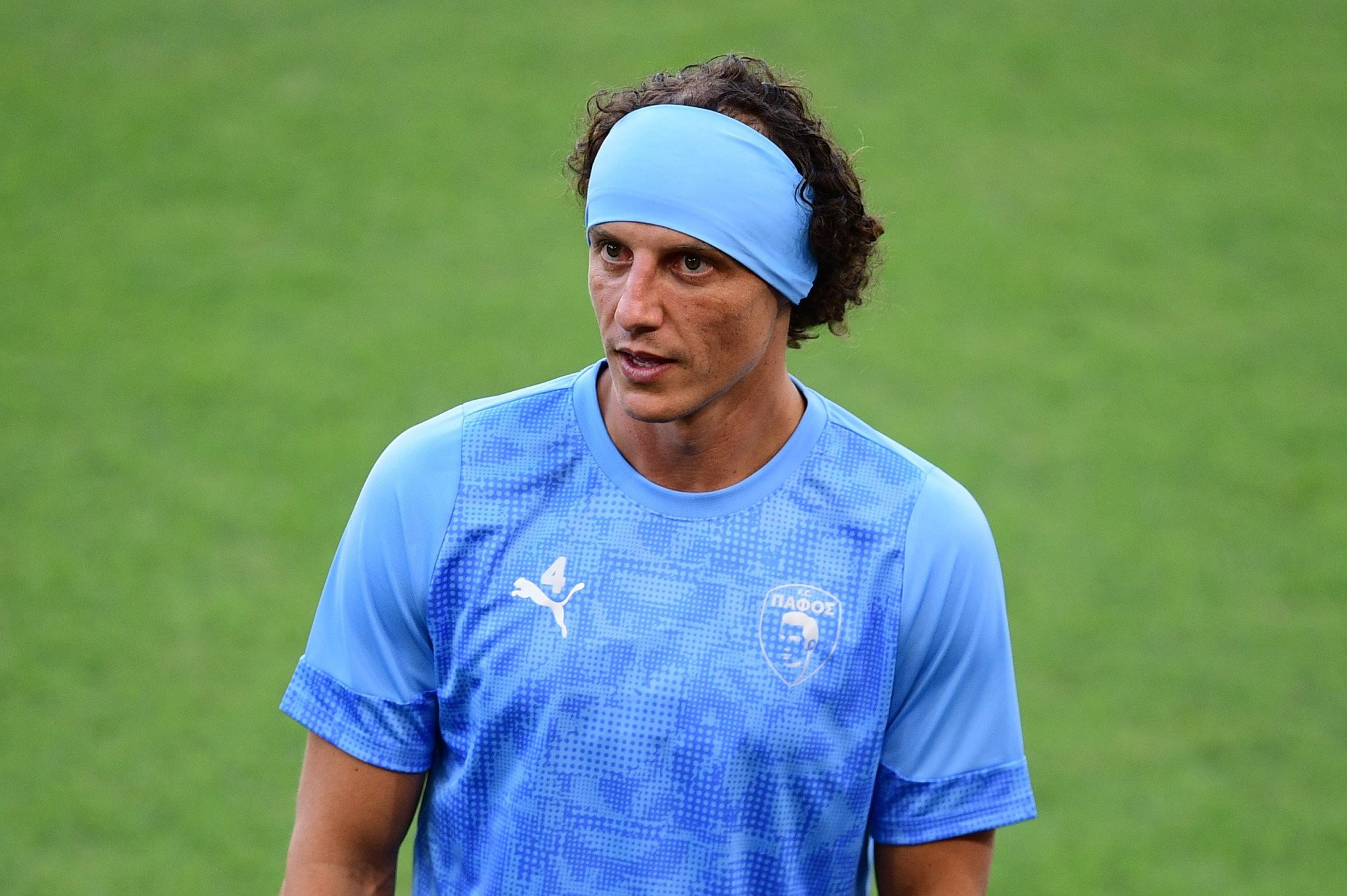 Νταβίντ Λουίζ: «Με τον Σάρι έμπαινα στο γραφείο του και κάπνιζε - Μιλούσα καλύπτοντας το πρόσωπό μου»