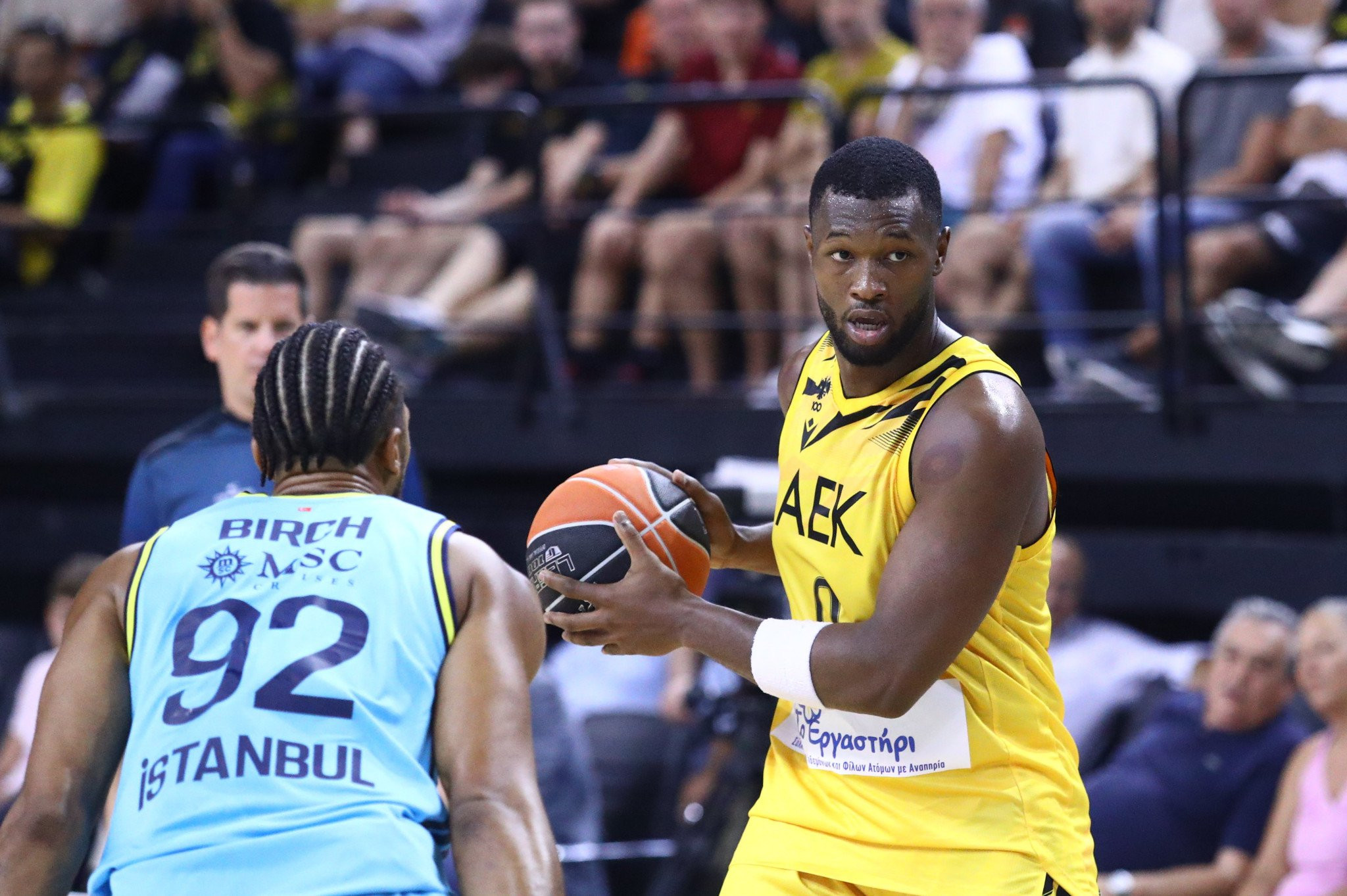 Ο ΡαϊΚουάν Γκρέι στο Athletiko: «Είμαι διαφορετικός παίκτης φέτος, θα έρθουν νίκες για την ΑΕΚ»