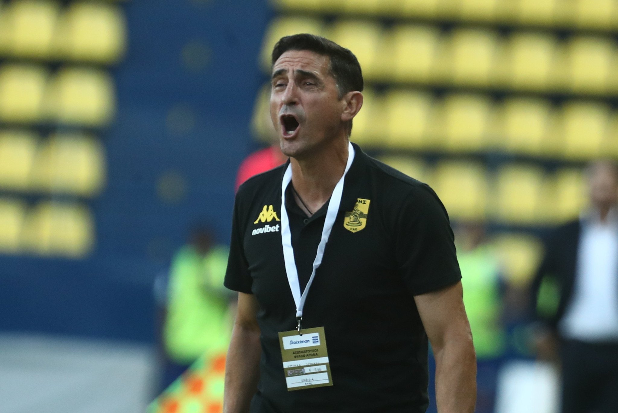 Ο Χιμένεθ είναι ξεκάθαρος στο τι θέλει… ακόμη και στις κίτρινες κάρτες