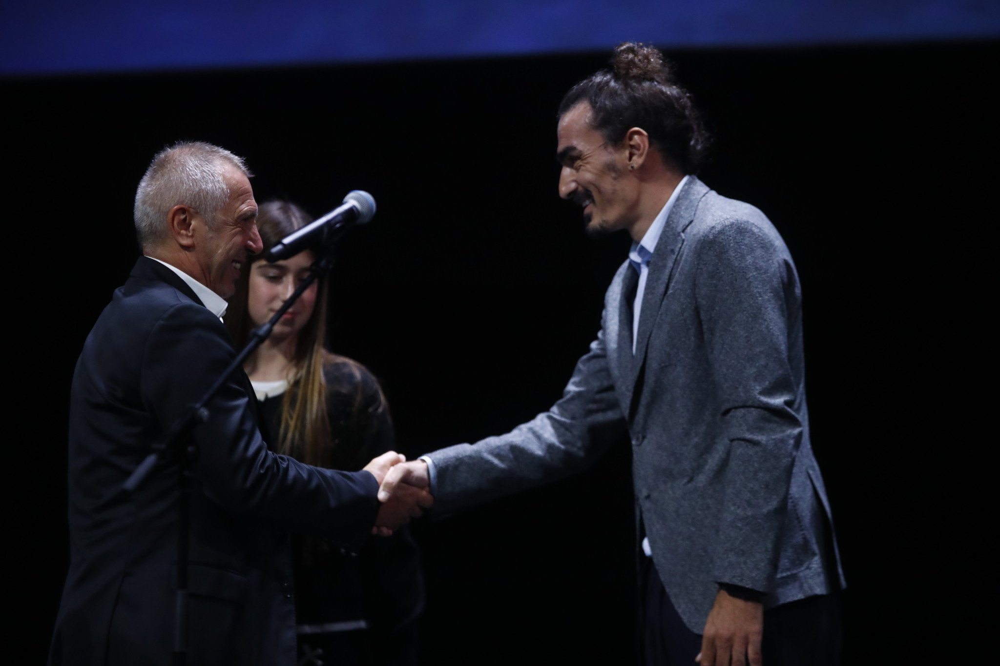 ΠΣΑΠΠ: Η βράβευση του Χριστοδουλόπουλου από τον Νίκο Νιόπλια (video)