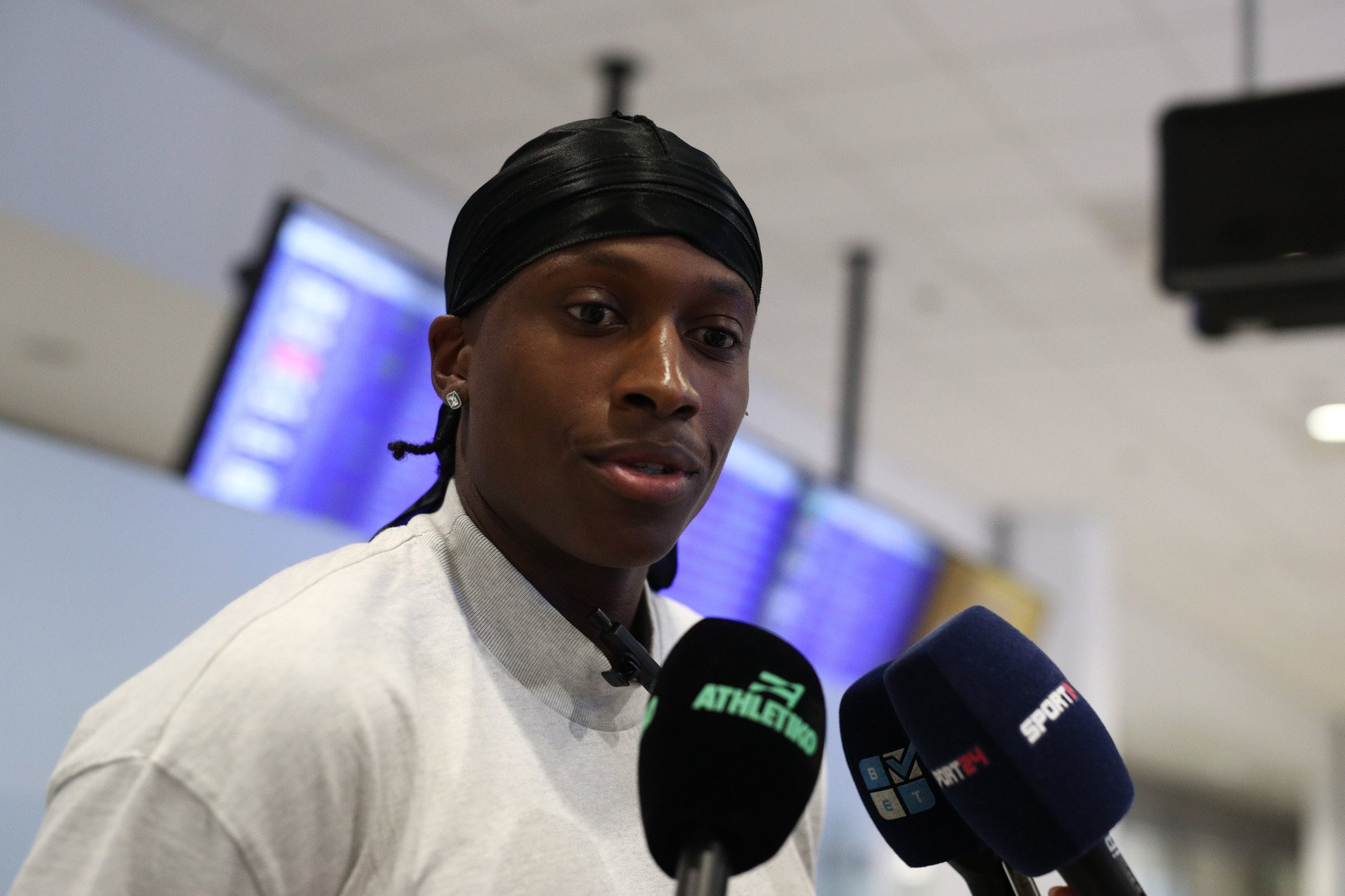 Νιλικίνα: «Οι πρόεδροι του Ολυμπιακού έκαναν ξεκάθαρο ότι με θέλουν» (video)