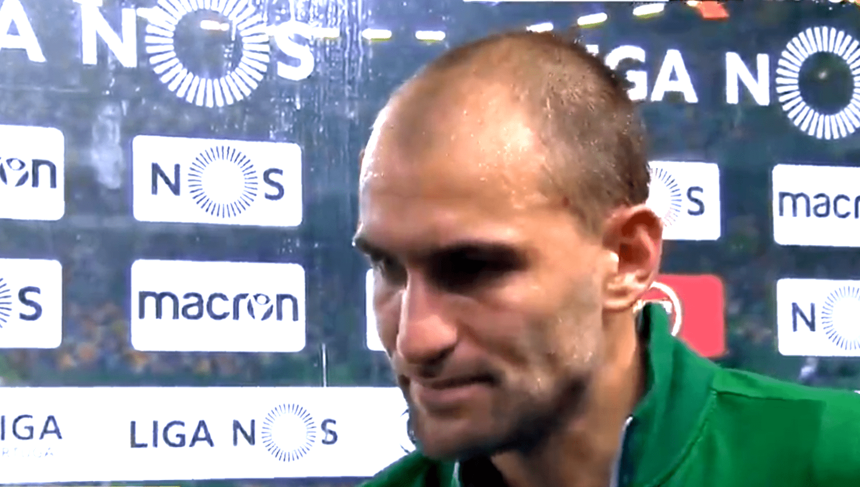 Ο Μπας Ντοστ ανακοίνωσε το τέλος της καριέρας του μετά την καρδιακή ανακοπή