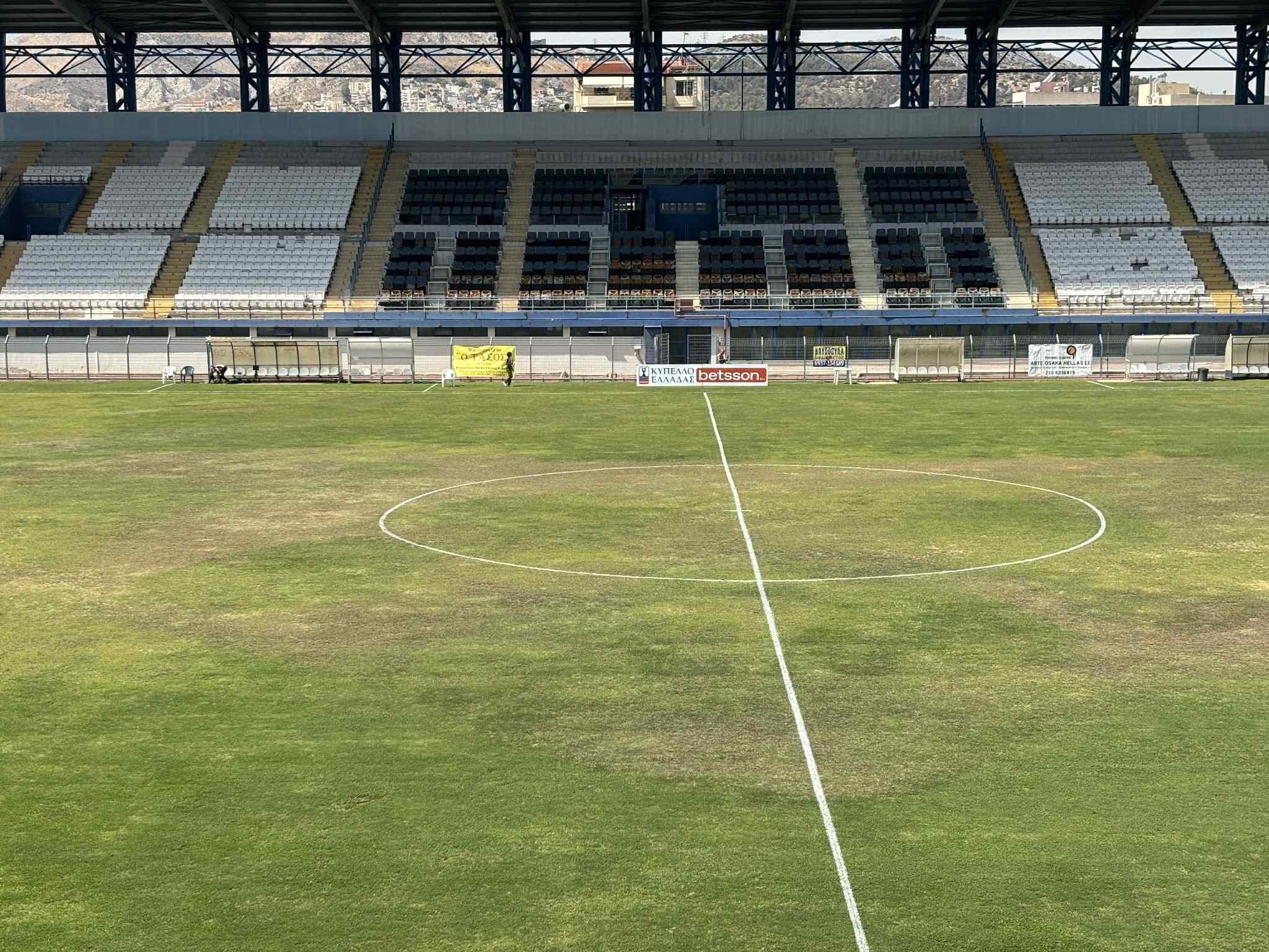 Σε τραγική κατάσταση ο αγωνιστικός χώρος στο Αιγάλεω για το ματς με την ΑΕΚ! (video)