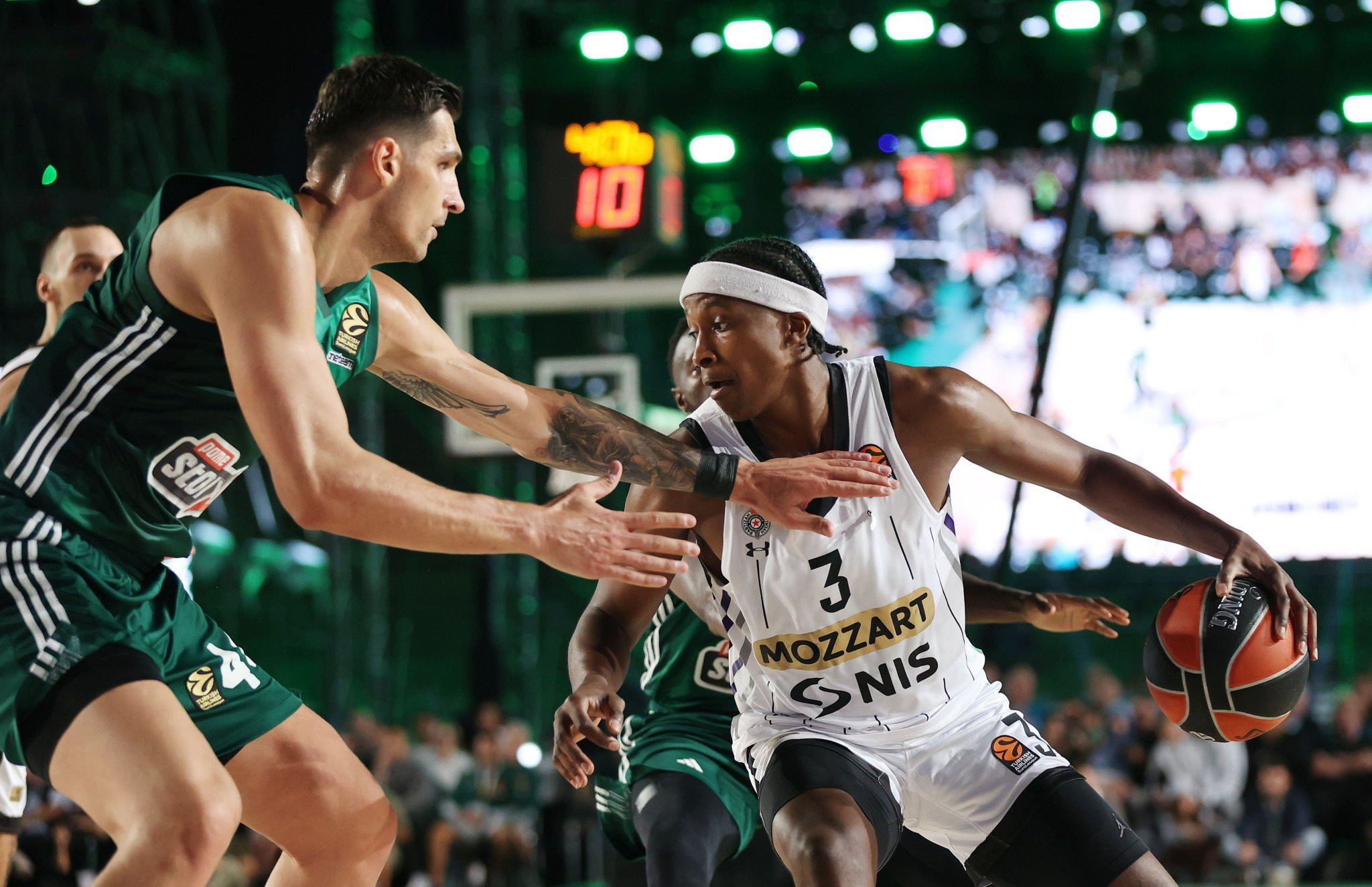 Ανατροπή δεδομένων με Νιλικίνα: «Πάγωσαν» οι συζητήσεις με Ολυμπιακό