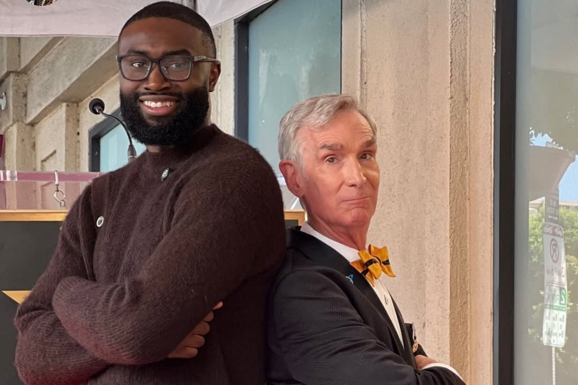 Κορυφαίος επιστήμονας βραβεύτηκε στο Χόλιγουντ και πήγε στην τελετή με σταρ του NBA (video)