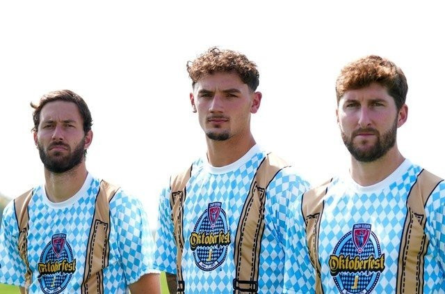 Αυτή είναι ίσως η χειρότερη φανέλα στην ιστορία του ποδoσφαίρου - Ποια ομάδα την φοράει