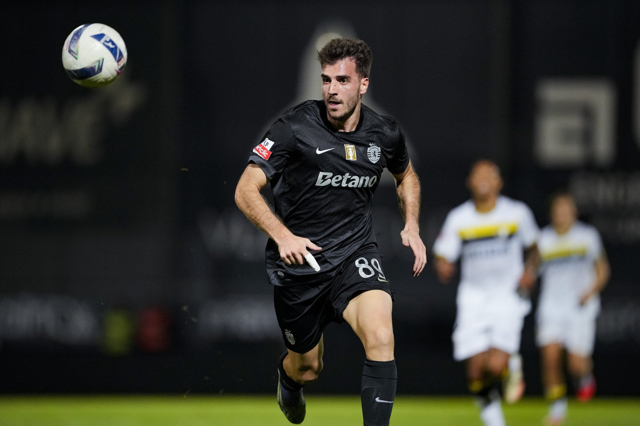 Με Ιωαννίδη σκόρερ, άνετη νίκη της Σπόρτινγκ στην έδρα της Γκιμαράες