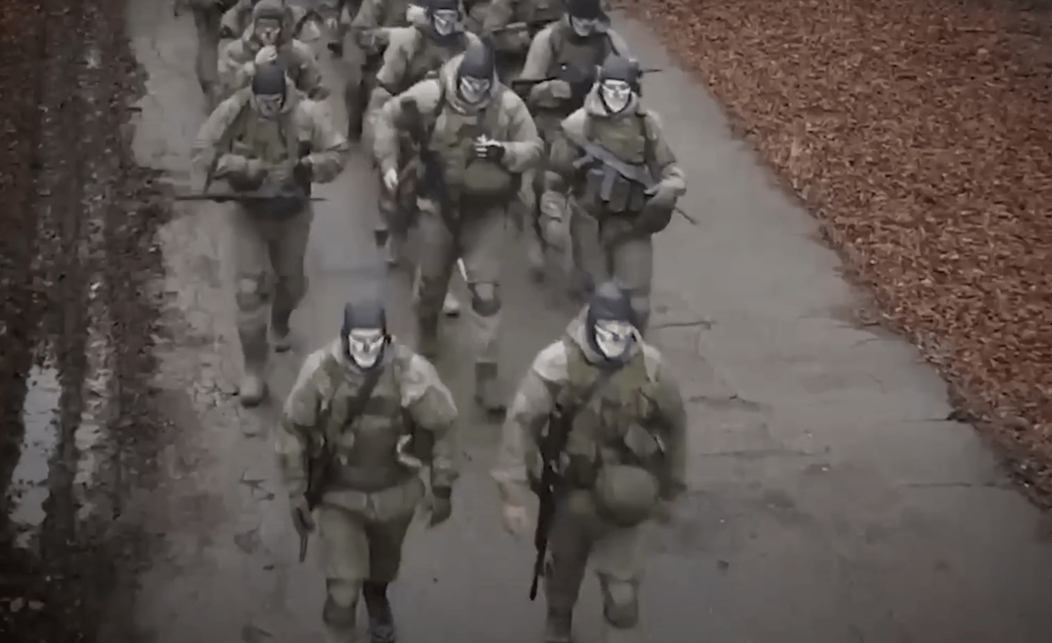 Ο Πούτιν έχει επιστρατεύσει Ρώσους χούλιγκαν στον πόλεμο της Ουκρανίας (video)