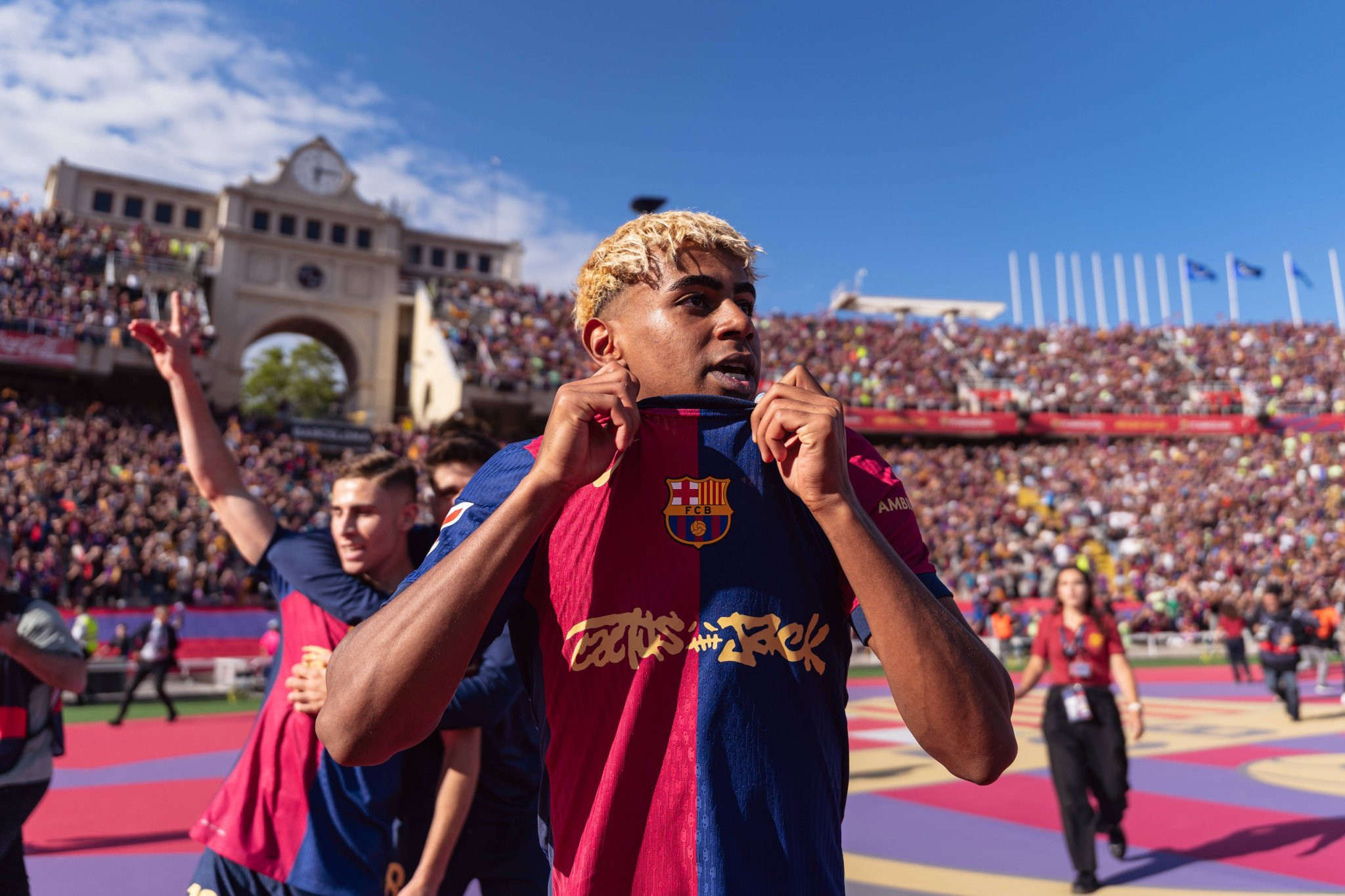 Ο κανονισμός της UEFA που... αποφασίζει για την έδρα στο Μπαρτσελόνα - Ολυμπιακός