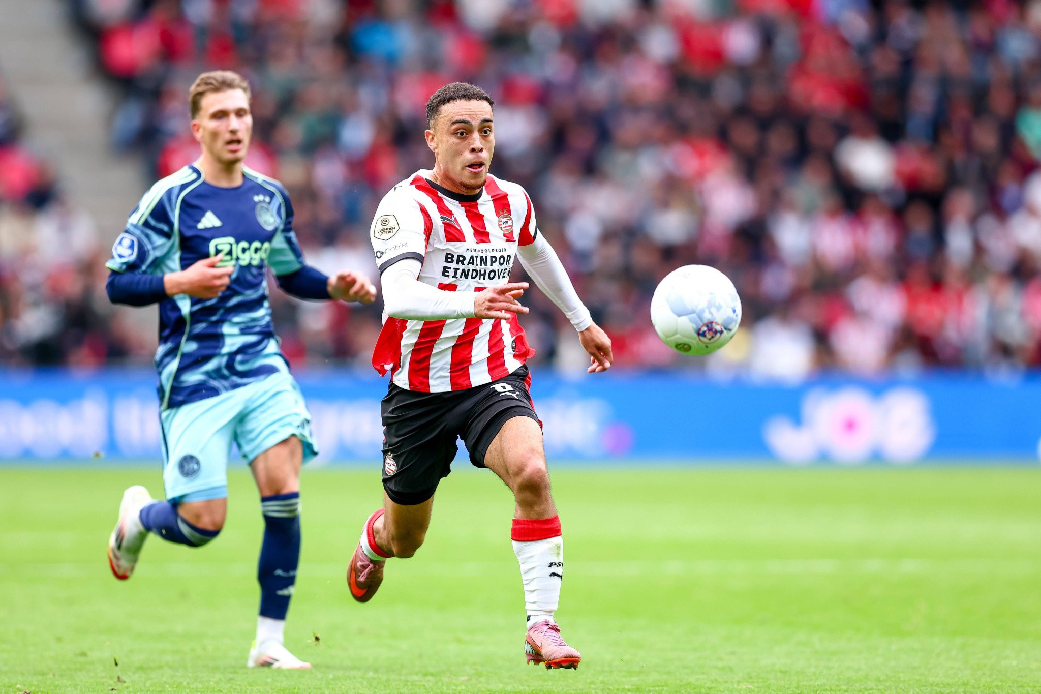 Γκολ και θέαμα χωρίς νικητή ανάμεσα σε Αϊντχόφεν και Άγιαξ