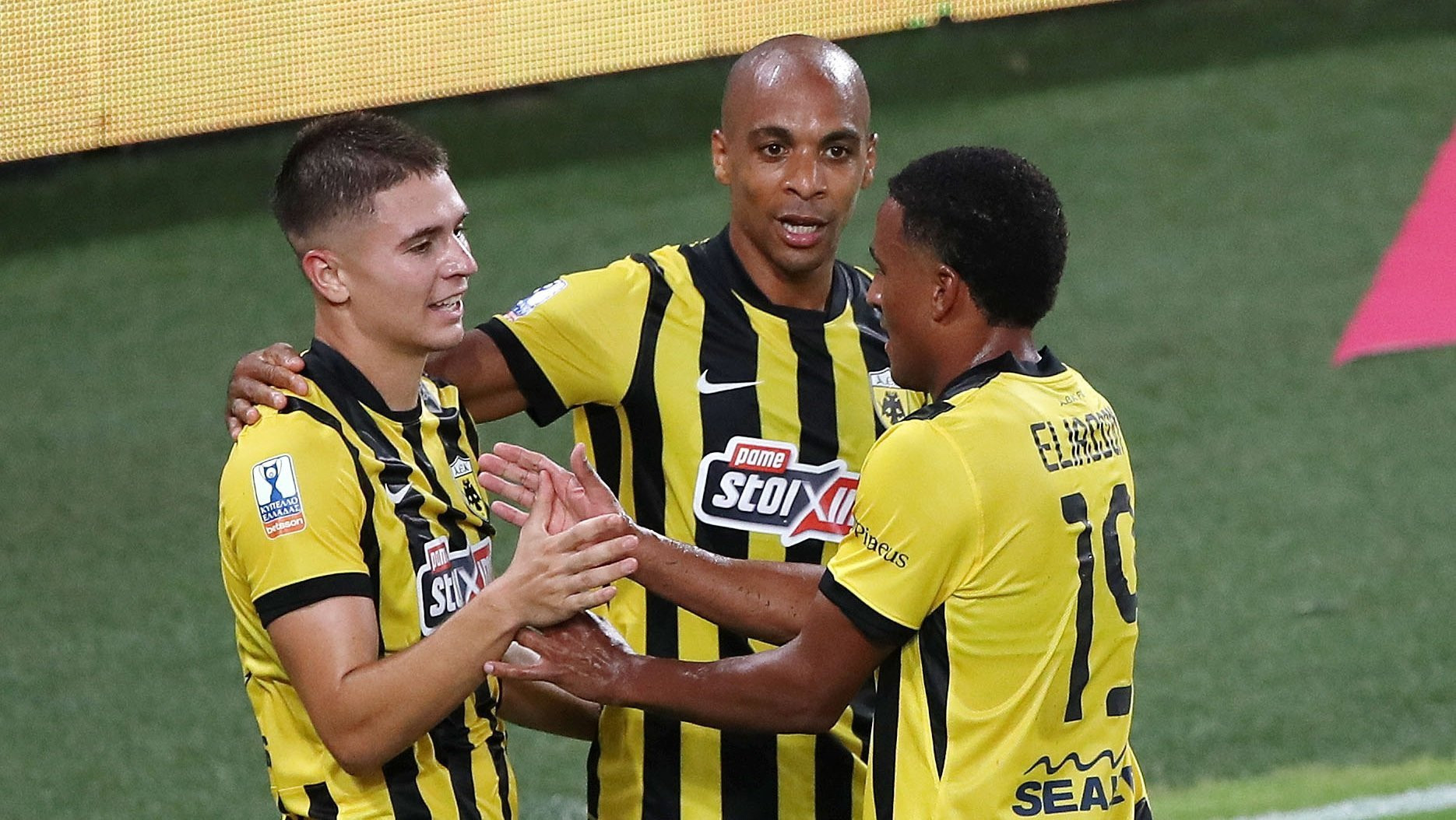 Ζοάο Μάριο και Καλοσκάμης μπαίνουν στην εξίσωση