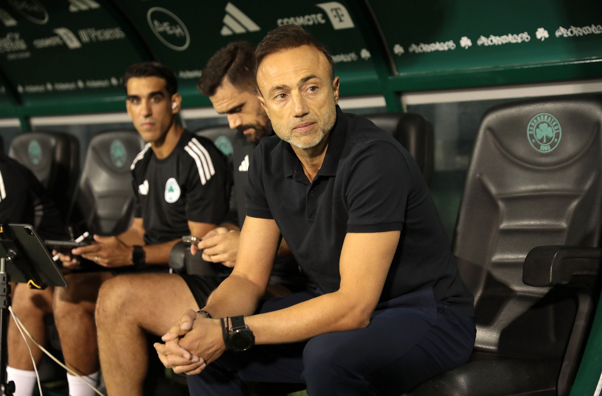 Κόντης: «Δεν μπορώ να το διανοηθώ ότι είχαν τόσες κράμπες οι παίκτες» (video)