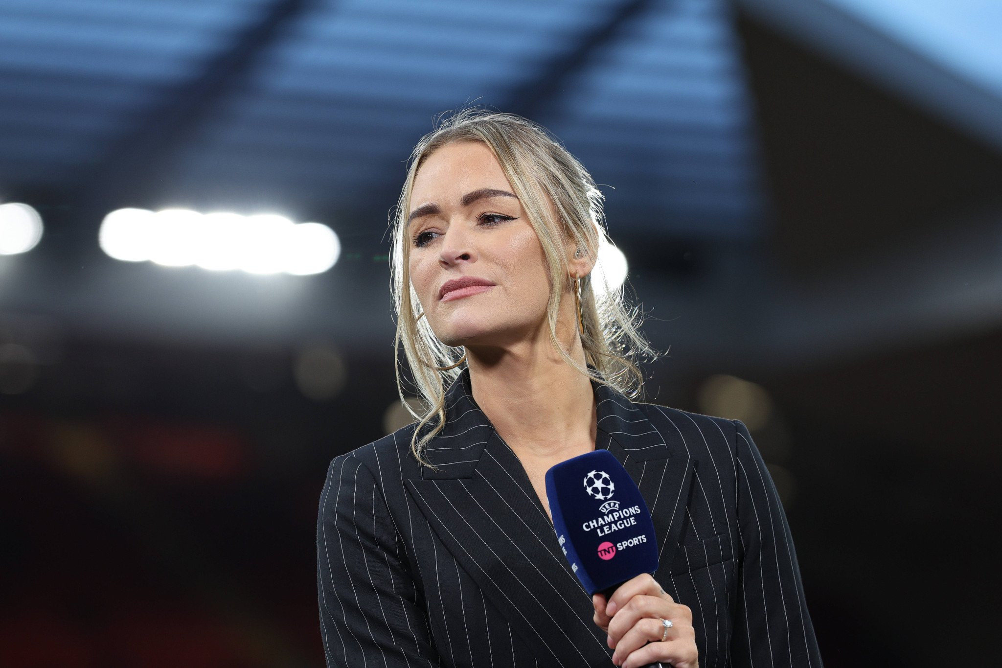 Η δημοσιογράφος που... αποκάλυψε ότι «αστέρι» της Λίβερπουλ είναι ακόμα παρθένος (video)