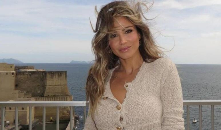 Η απάντηση της Λεότα σε όσους λένε ότι δεν ξέρει από ποδόσφαιρο: «Στο σπίτι έχω πολλά βιβλία»