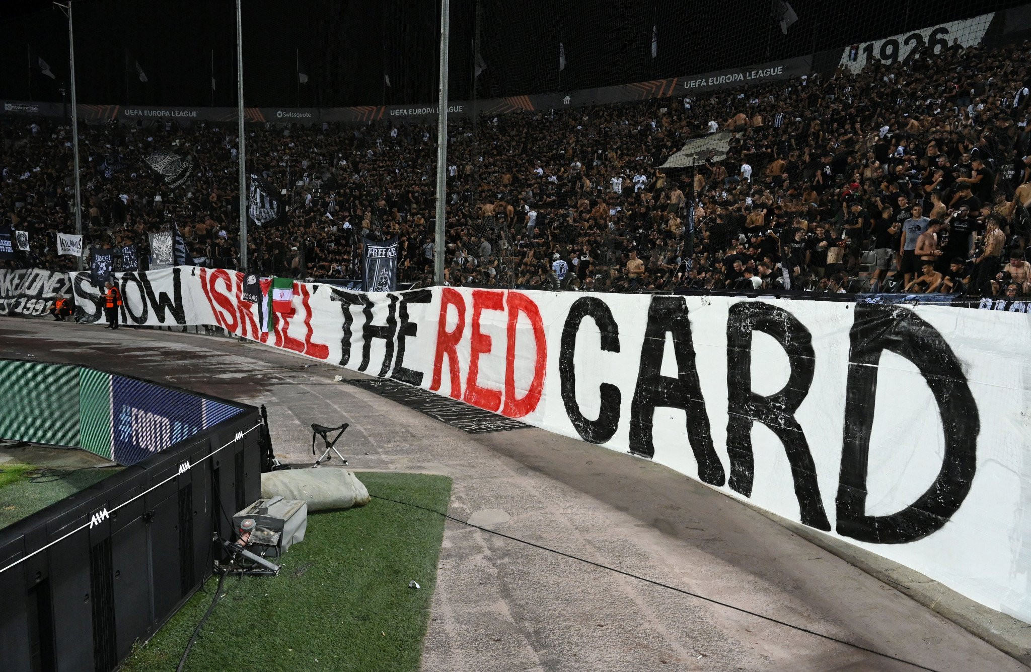 «Συνεχίζονται οι συζητήσεις για τον αποκλεισμό του Ισραήλ από την UEFA»