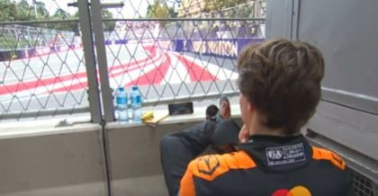 Ο Πιάστρι παρακολουθεί το grand prix στο Μπακού από το κινητό (video)