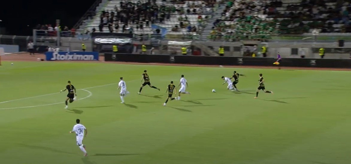 Ο Λανουά ανέλυσε την επίμαχη φάση στο Λεβαδειακός-ΑΕΚ (video)