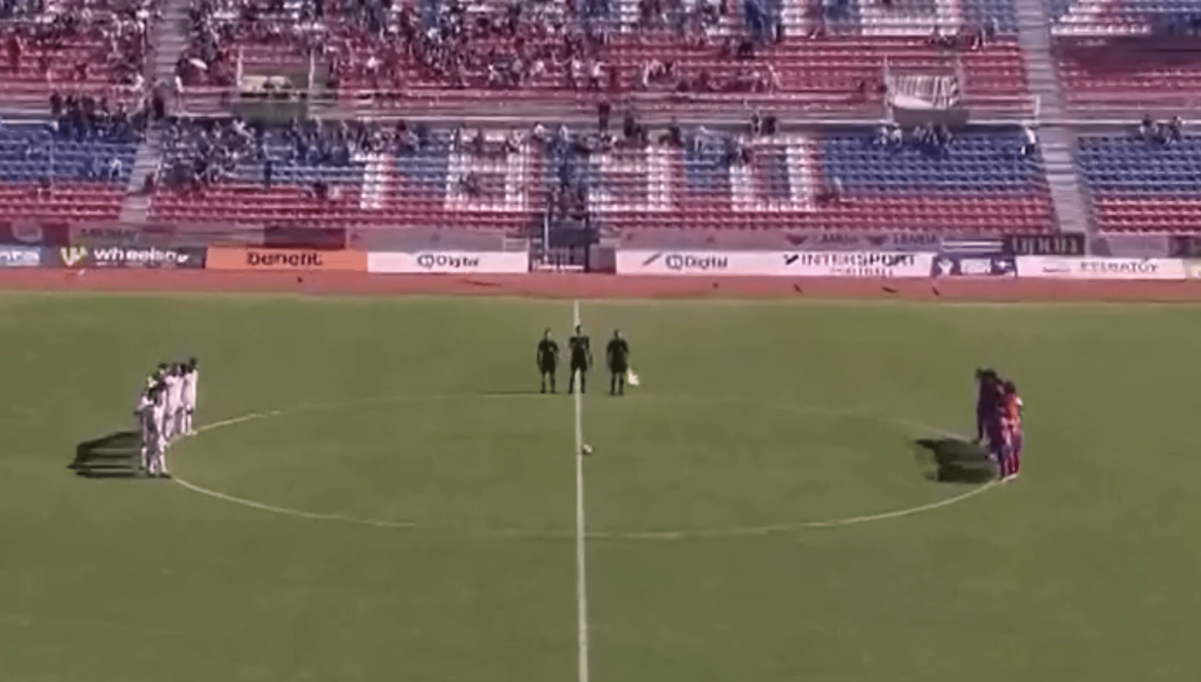 Ενός λεπτού σιγή στο ημίχρονο του Πανιώνιος - Athens Kallithea - Ο λόγος που δεν έγινε πριν τη σέντρα (video)