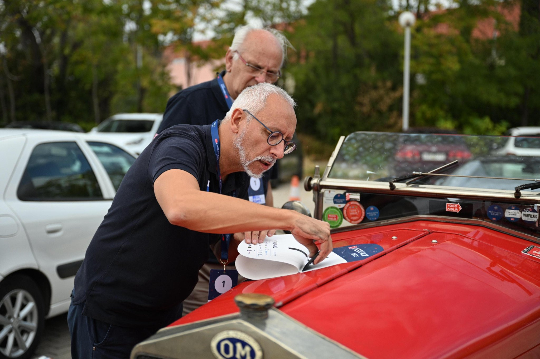 Για πρώτη φορά στην Ελλάδα ο φημισμένος αγώνας «1000 Miglia» με κλασσικά και σύγχρονα αυτοκίνητα (video)