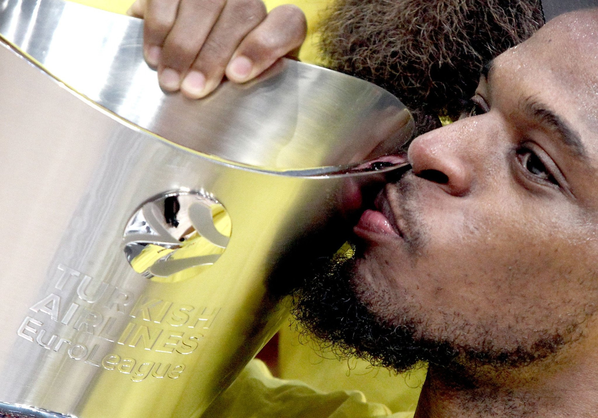 Αυτός ήταν το πρόσωπο-κλειδί της μεταγραφής του Τάκερ στην Φενέρμπαχτσε