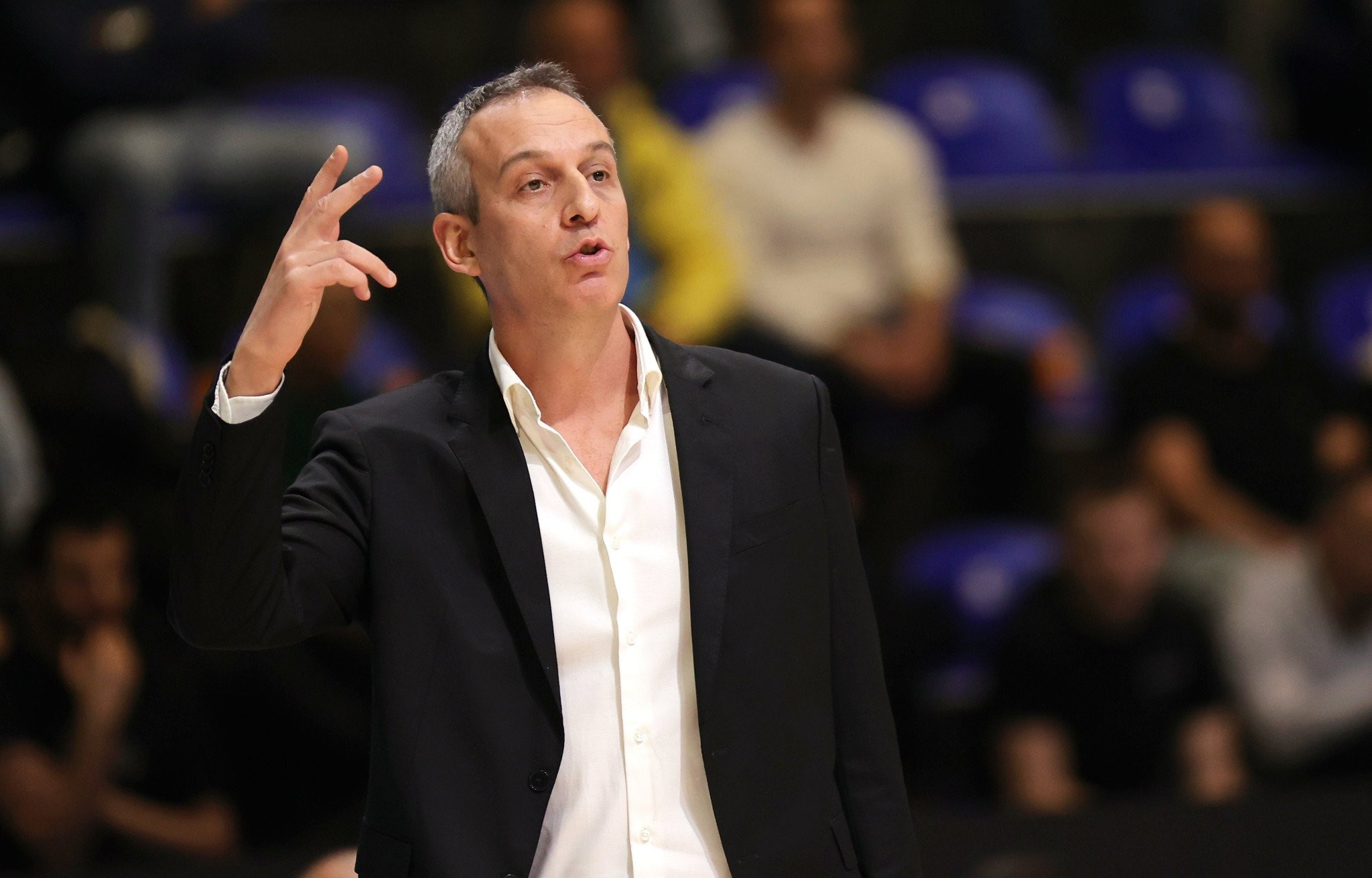 Ο Κάτας τιμωρήθηκε για τις διαμαρτυρίες κατά των διαιτητών στο Μακάμπι - Ολυμπιακός