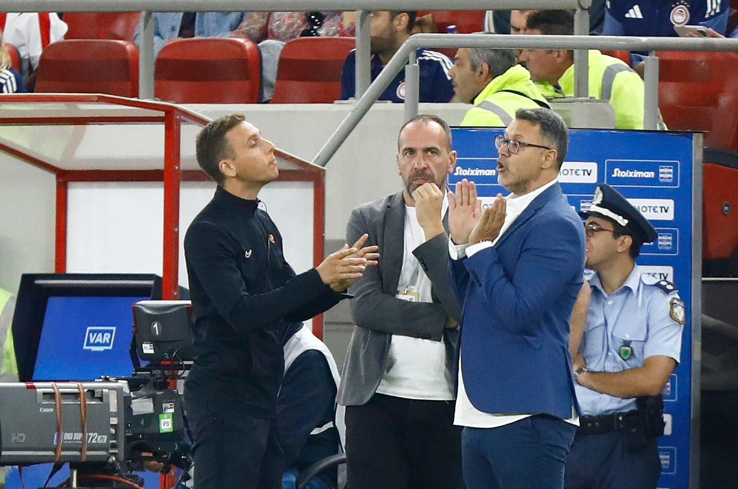 «Το είδαμε στο τάμπλετ, έλα να το δεις»: Ποιος κάλεσε τον διαιτητή να δει τη φάση του γκολ του Λεβαδειακού
