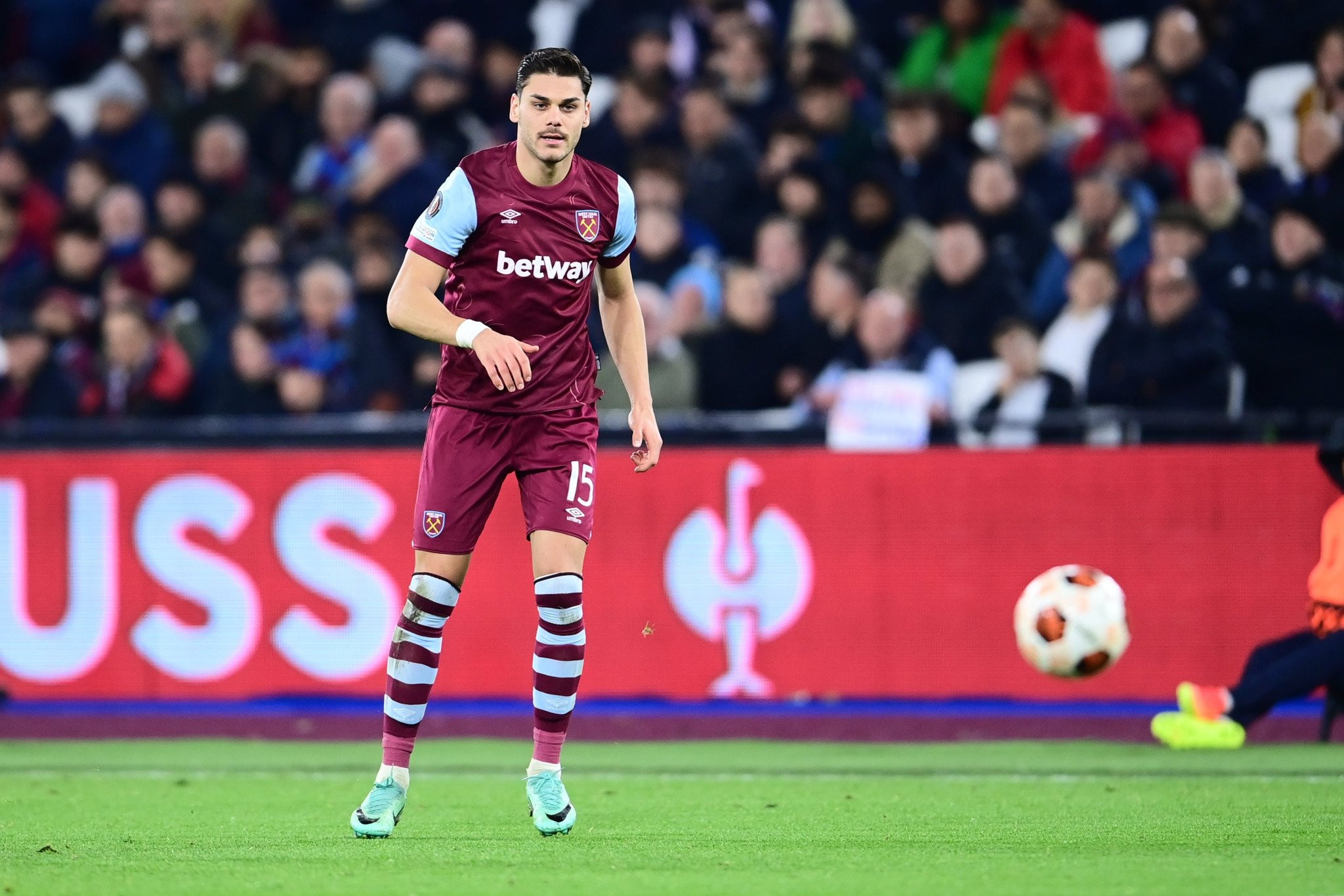 Η τραγική Γουέστ Χαμ και το σουηδικό αουτσάιντερ αξίας