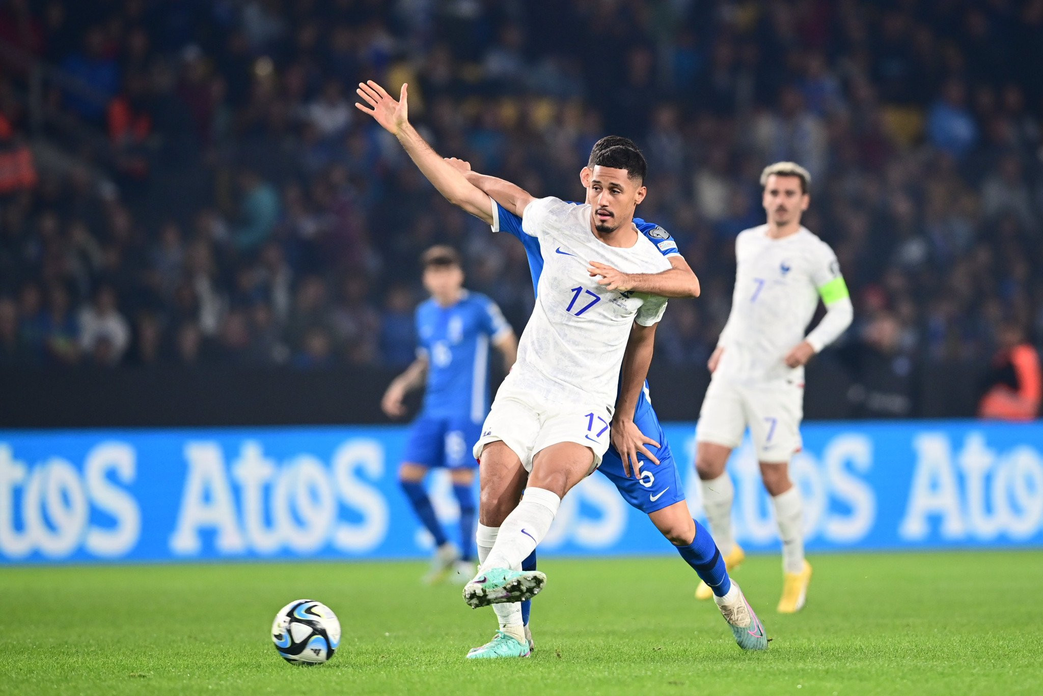 Η Άρσεναλ «έδεσε» τον «ογκόλιθο» της άμυνάς της Σαλιμπά μέχρι το 2030