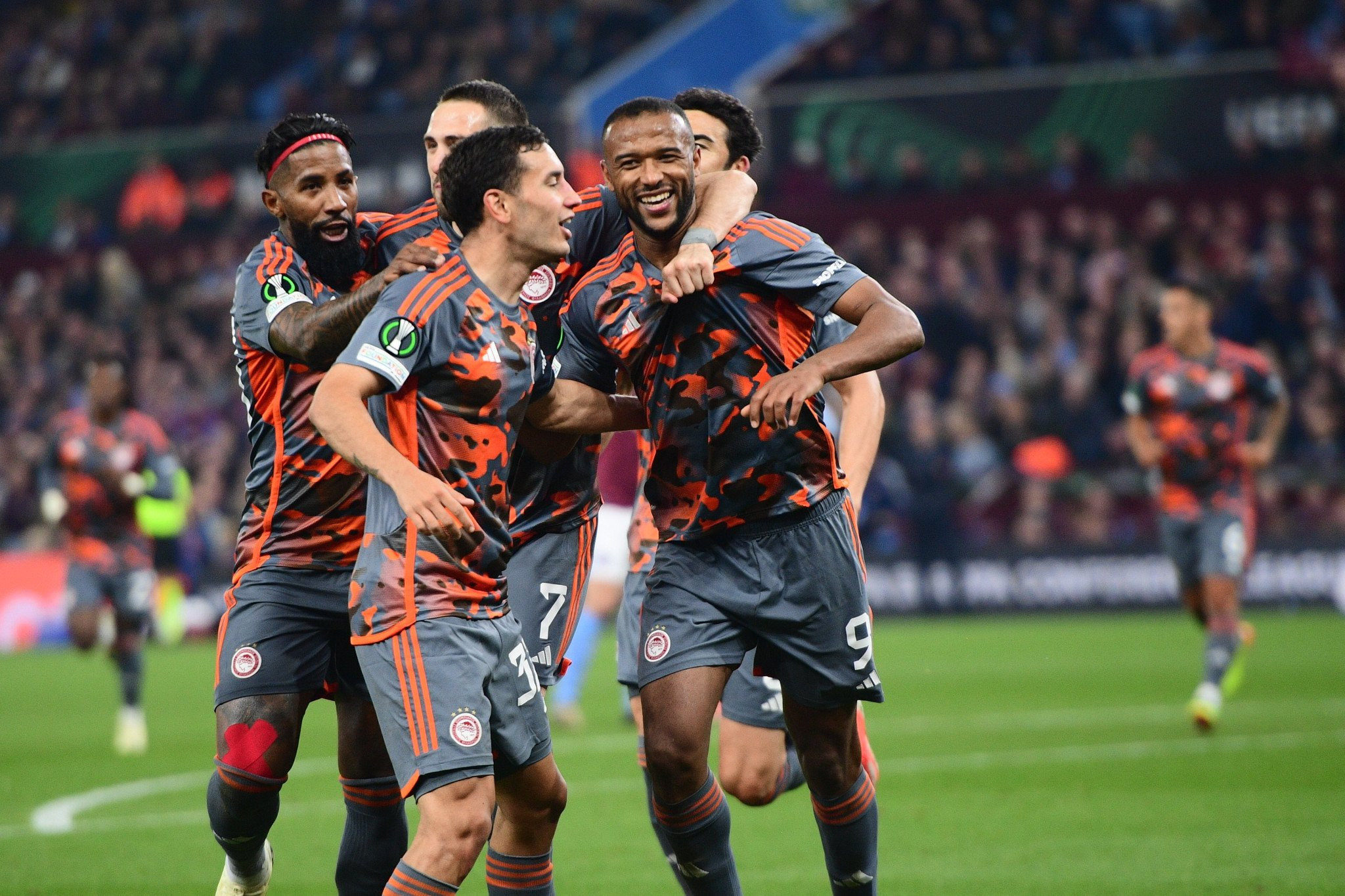 Το μοναδικό ρεκόρ του Ολυμπιακού που «στοιχειώνει» την Άστον Βίλα  (video)