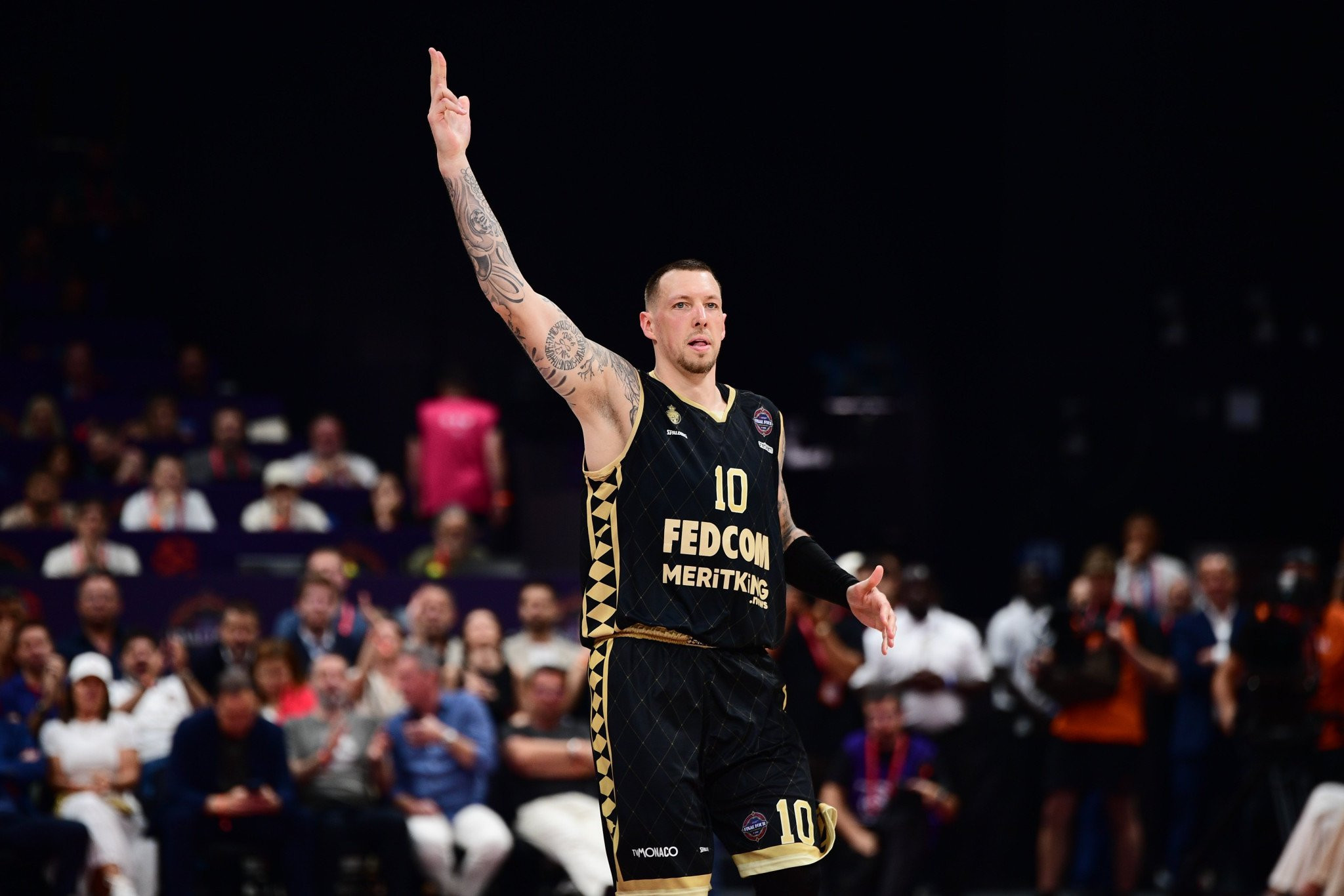 Απότομη προσγείωση... στο Πριγκιπάτο: Η Μονακό έριξε 100άρα και κέρδισε εύκολα την Dubai BC