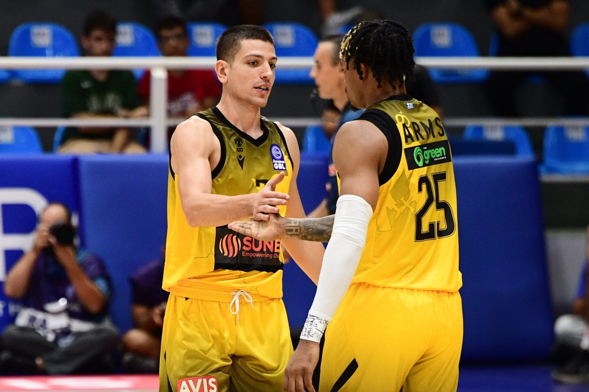 Ανασύνταξη στην ΑΕΚ και το μυαλό στο «must win» παιχνίδι με Κολοσσό