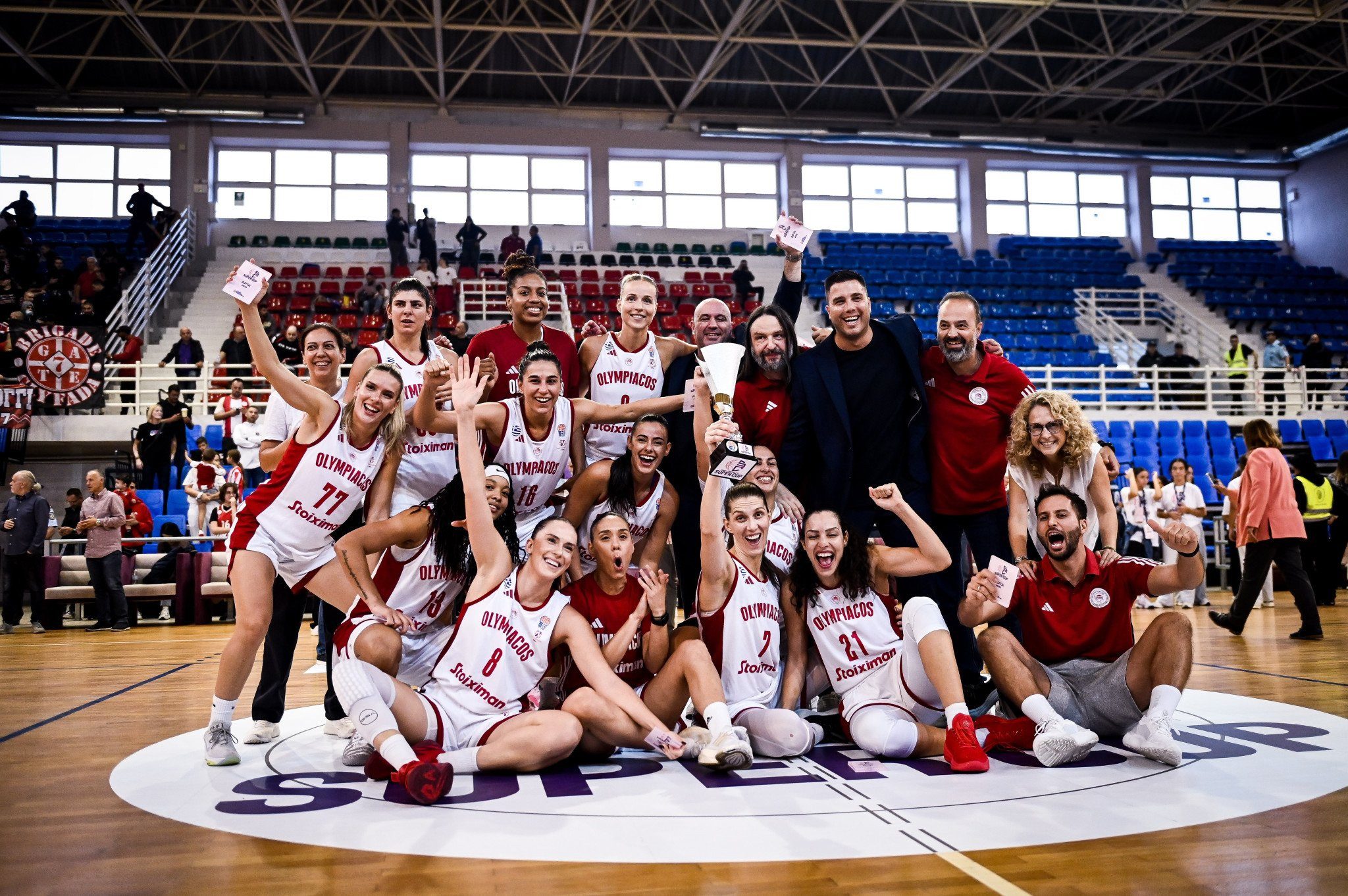 Πόσους τίτλους έχει ο Ολυμπιακός μετά την κατάκτηση του Σούπερ Καπ μπάσκετ γυναικών
