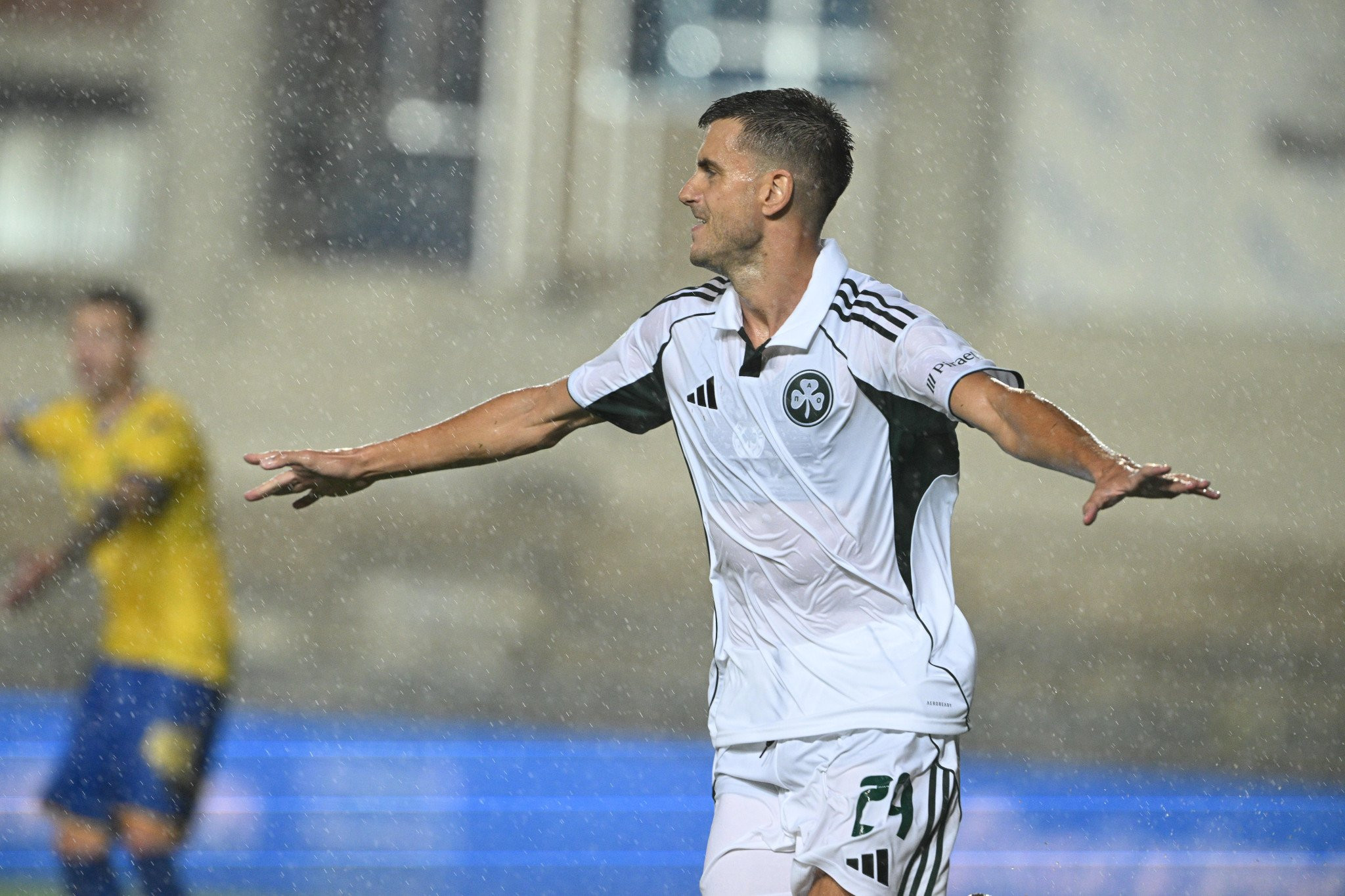 Το γκολ «buzzer beater» του Γερεμέγεφ που χάρισε την νίκη στον Παναθηναϊκό (video)