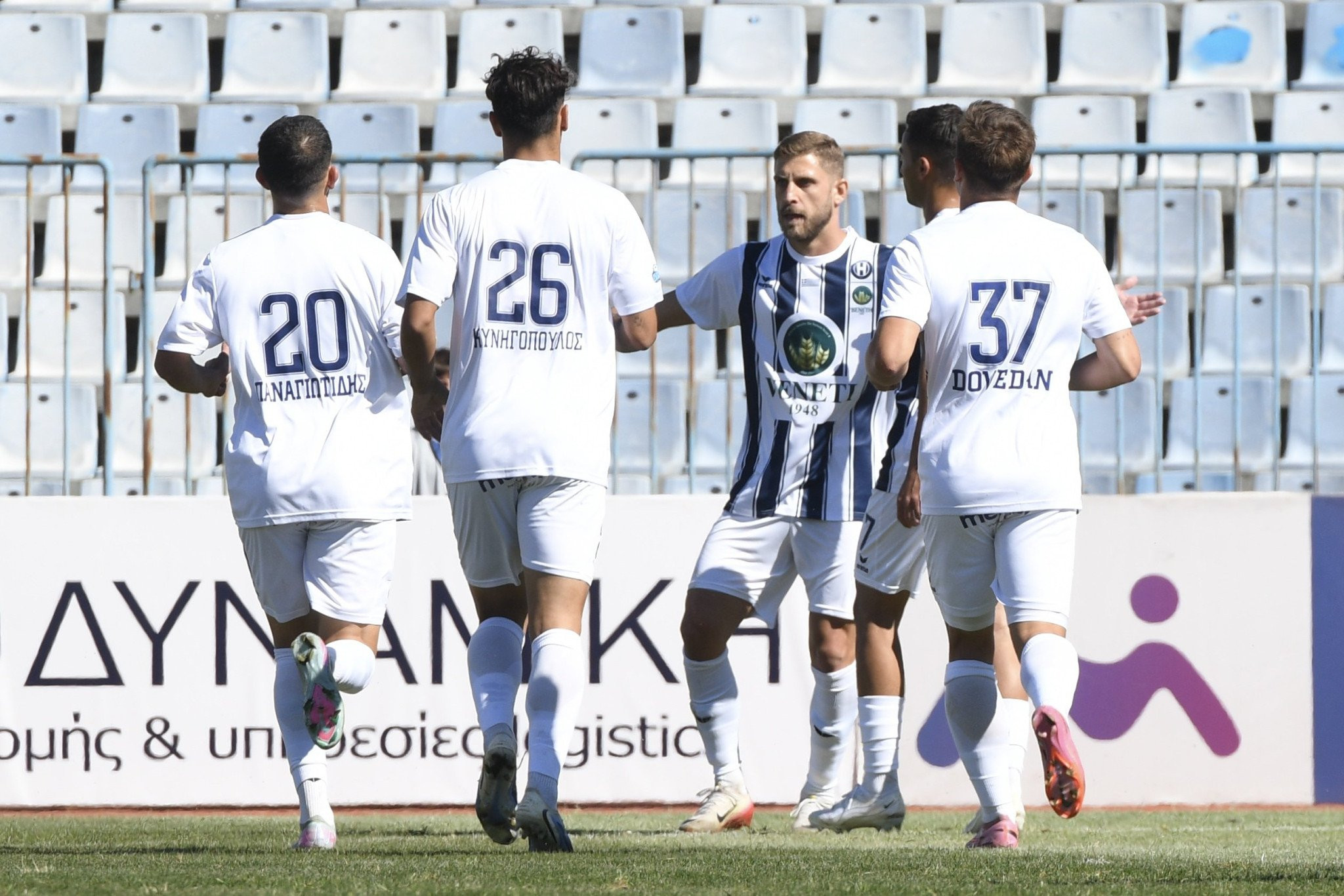 Νίκησε και μείωσε από την Νίκη Βόλου ο Ηρακλής - «Σκόρπισε» με πεντάρα τον Παναργειακό η Ελλάς Σύρου