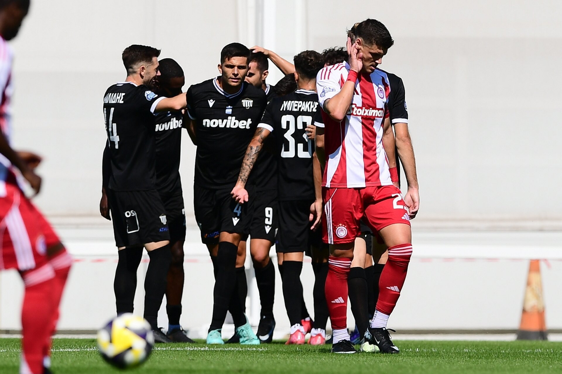 Η Καλαμάτα άνοιξε το σκορ κόντρα στον Ολυμπιακό Β' με υποδειγματική αντεπίθεση (video)