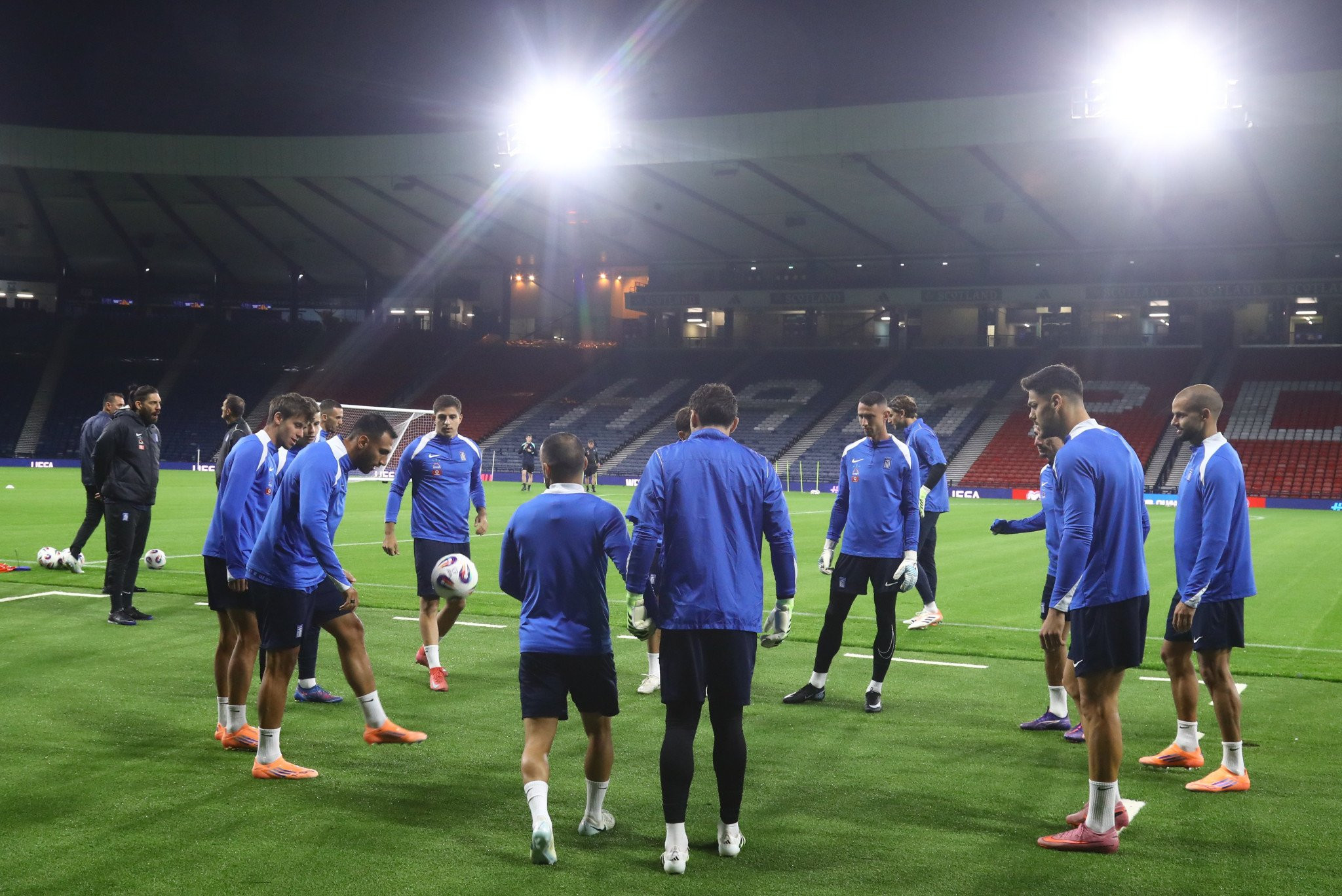 Το βίντεο του Athletiko από το «Χάμπτεν Παρκ» με τα «κολπάκια» στην προπόνηση της Εθνικής