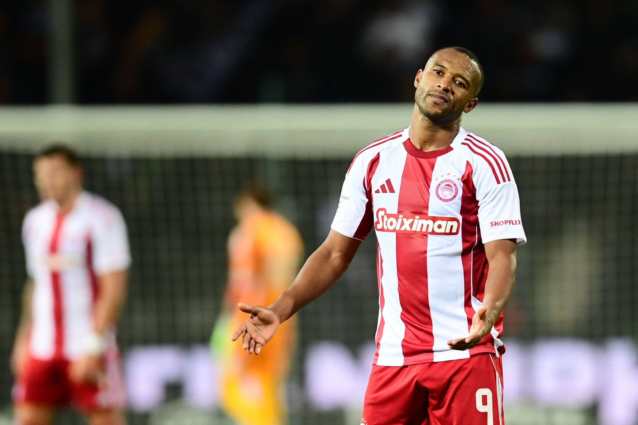 Ο Ολυμπιακός δεν κερδίζει μετά το Champions League και έχει χάσει 5 βαθμούς στη Super League