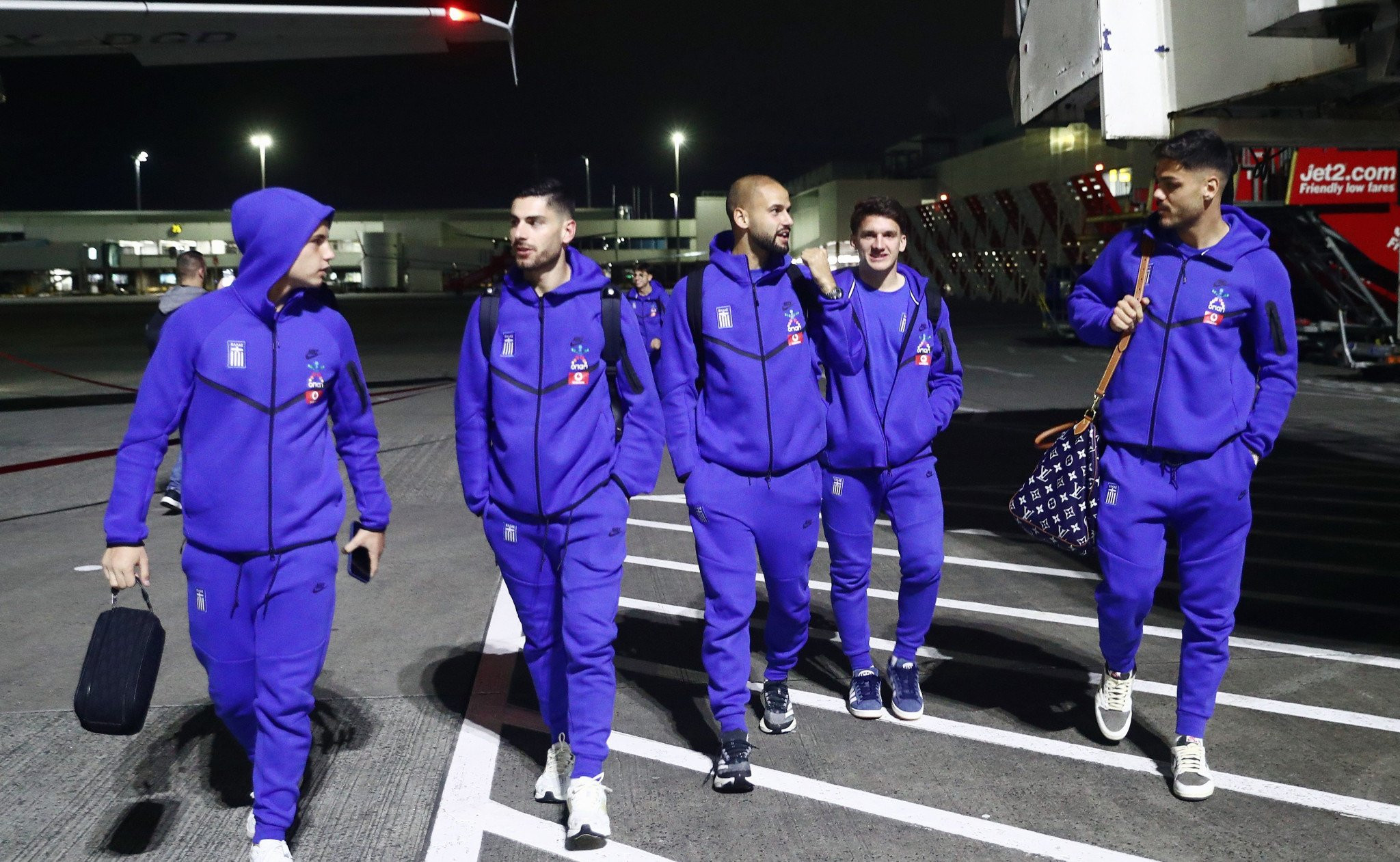 Η Εθνική έφτασε Γλασκώβη, την υποδέχθηκε… ο Καρέτσας (photos)