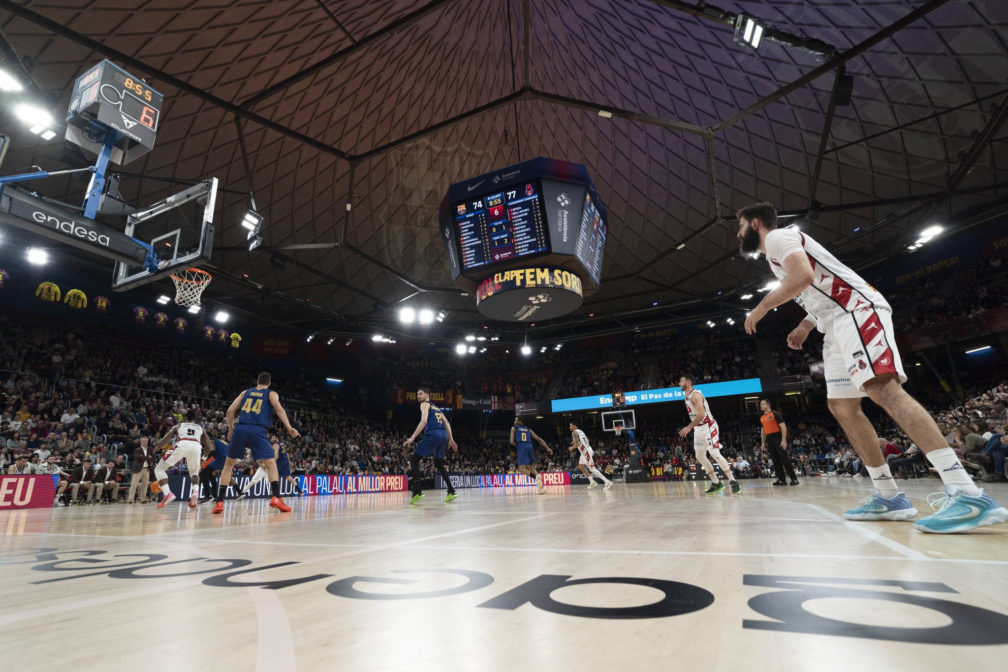 Χαμός και τεράστια ένταση στη Βαρκελώνη λόγω της παρουσίας της Χάποελ Ιερουσαλήμ