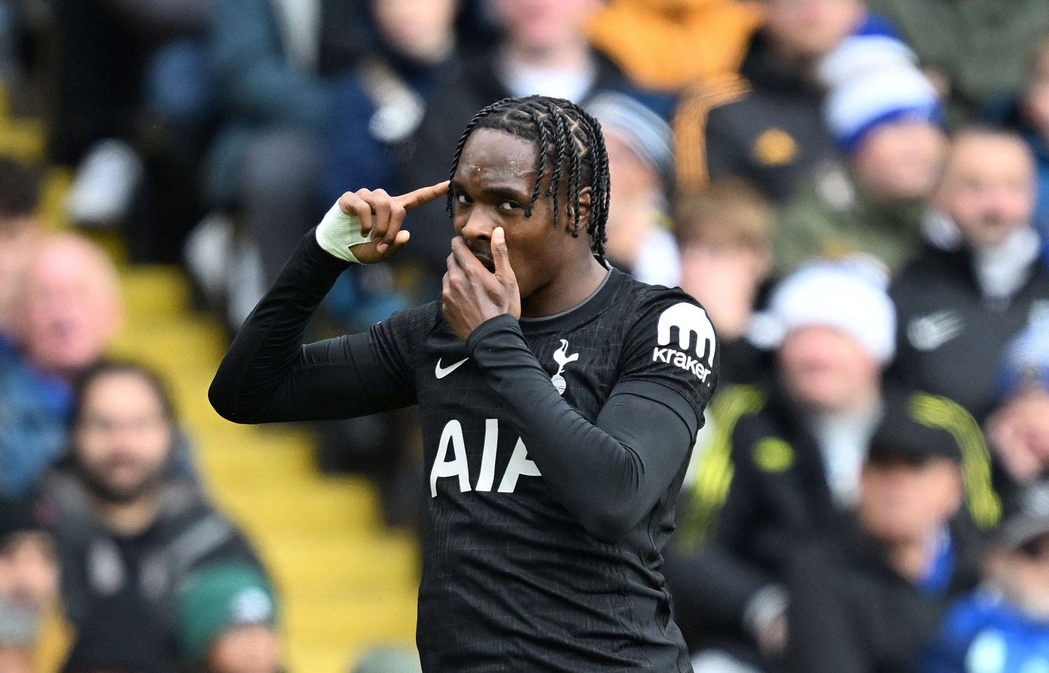 Η Τότεναμ επέστρεψε στις νίκες με «διπλό» κόντρα στη Λιντς