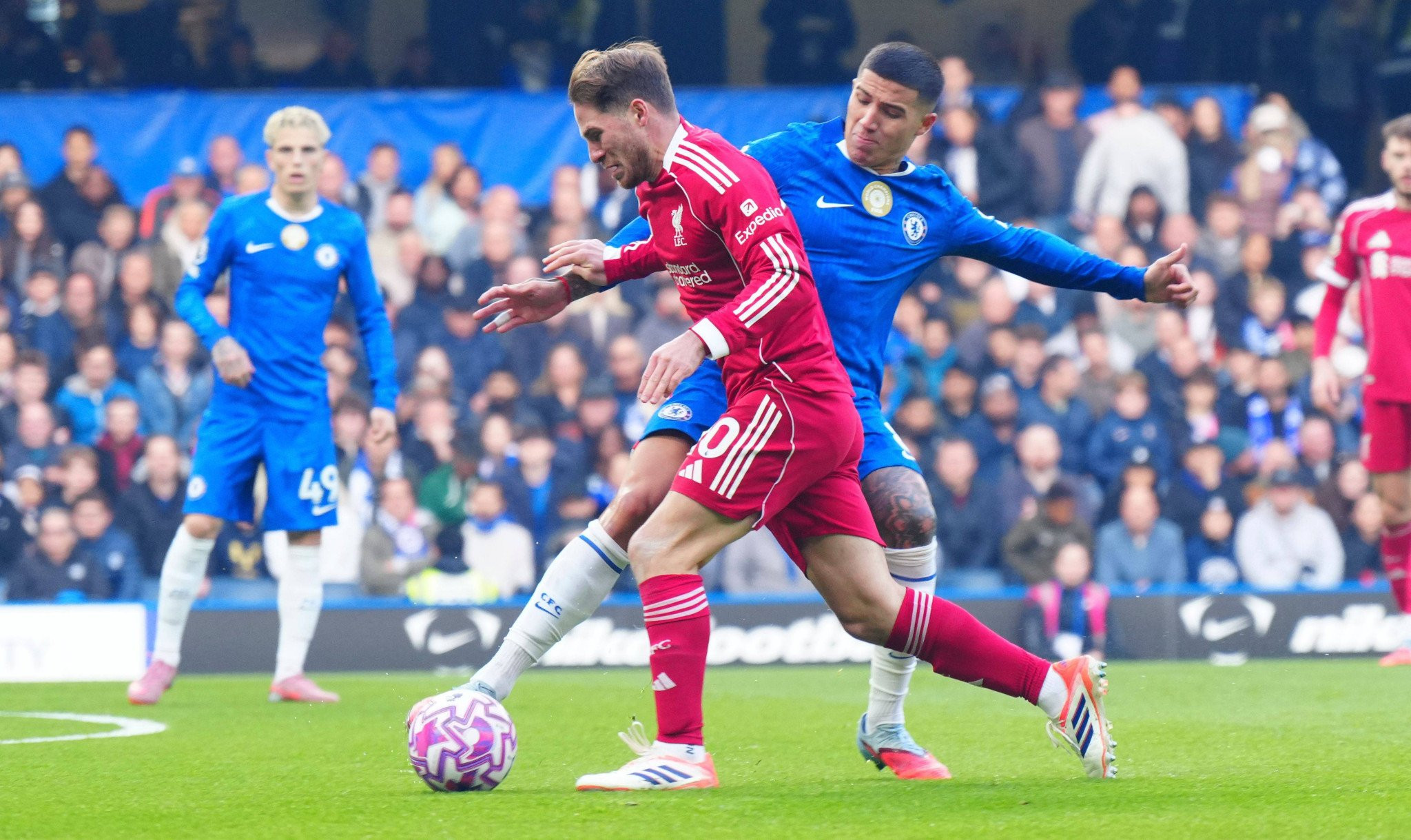 Το... παράδοξο με την Τσέλσι: Έχει τον ίδιο αριθμό εντός έδρας νικών και κόκκινων καρτών στην Premier!