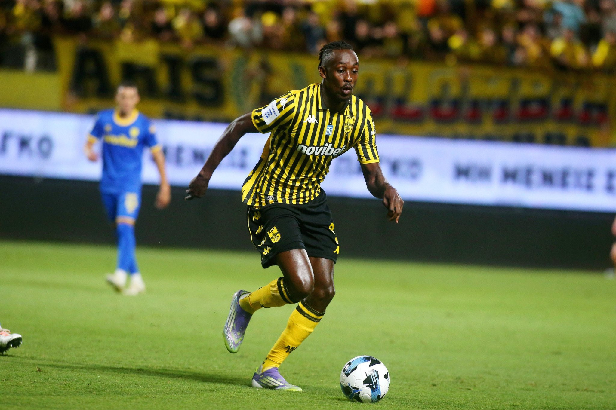 Νέο σοκ στον Αρη, ρήξη μηνίσκου ο Καντεβέρε