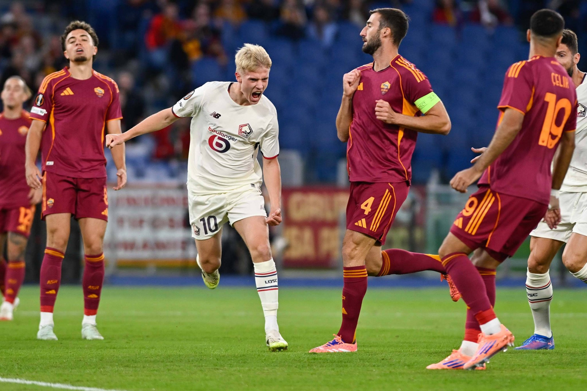 Το... καυστικό σχόλιο του Τότι για τα τρία συνεχόμενα χαμένα πέναλτι της Ρόμα κόντρα στη Λιλ