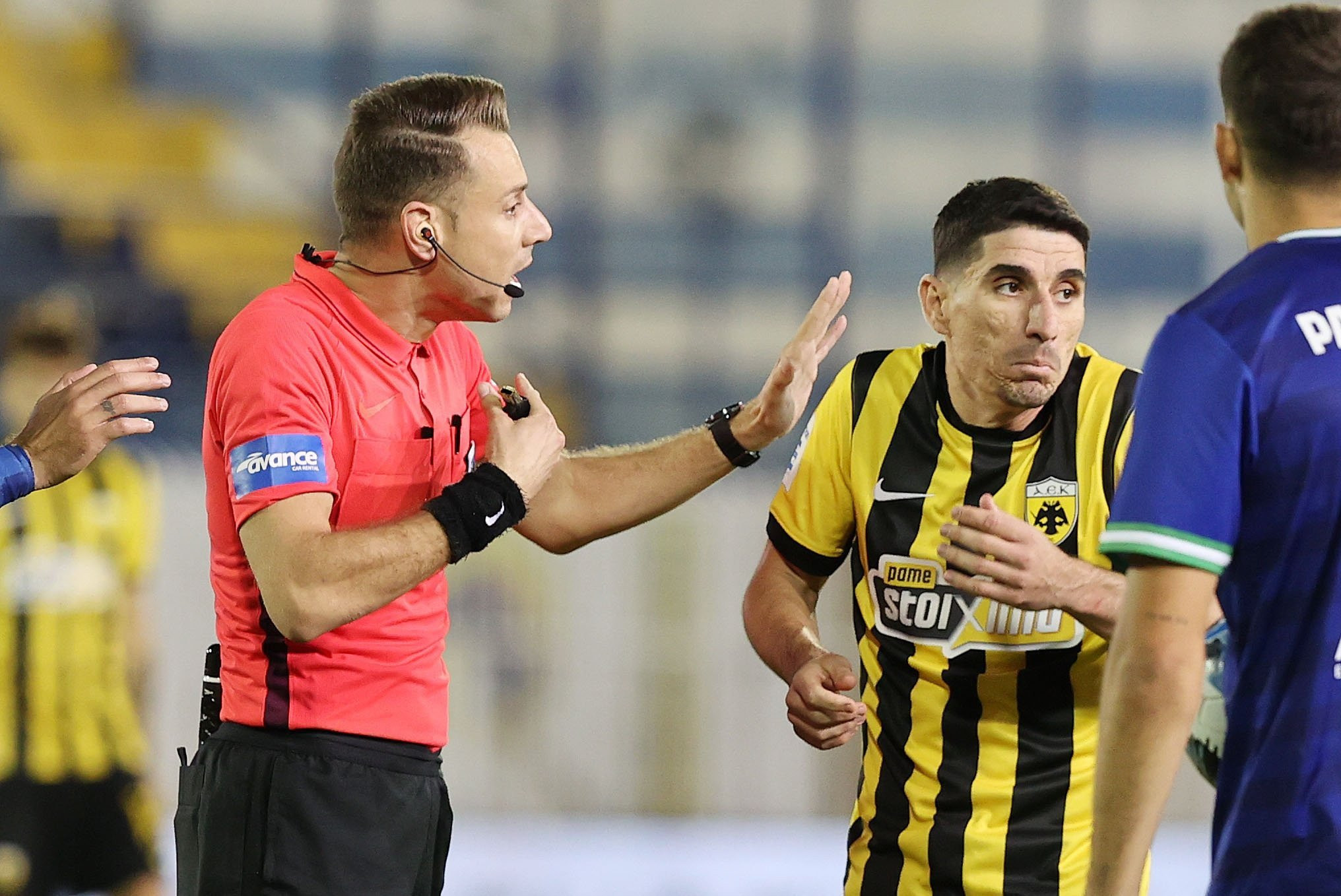 Η ΑΕΚ πρώτη σε κίτρινες κάρτες από όλο το Big5 και η μόνη με αποβολή - Η λίστα με τις κάρτες στη Super League