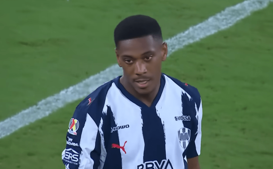 Σκληρή κριτική στον Μαρσιάλ: «Δεν μας κάνει τη χάρη - Δεν έπαιζε και στη Ρεάλ Μαδρίτης»