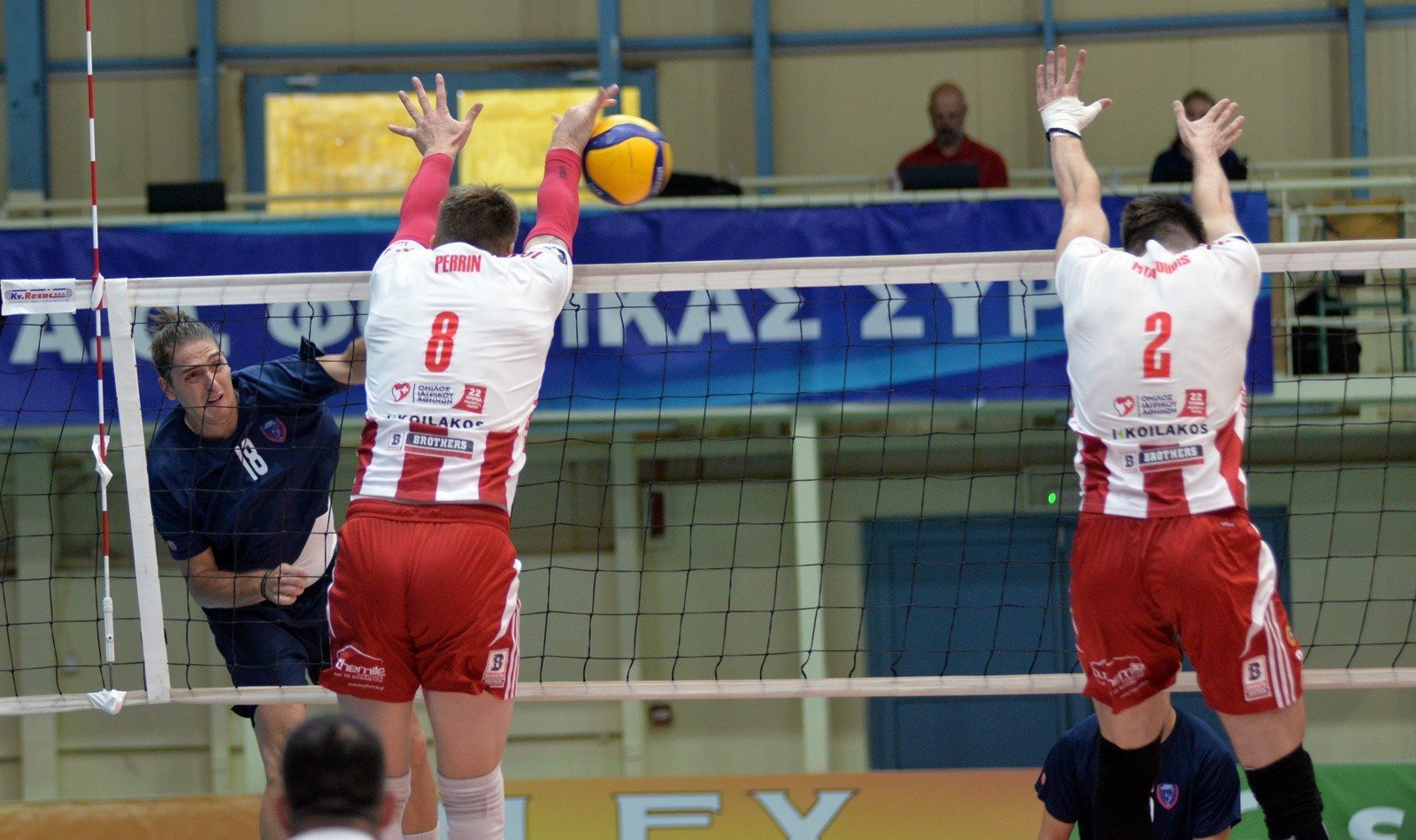 Ο Ολυμπιακός έκλεισε αήττητος το διήμερο φιλικών με τον Φοίνικα Σύρου