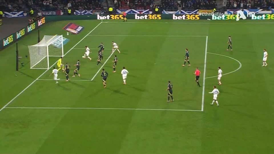 Απίθανη ευκαιρία από τον Παυλίδη - Απέτυχε να ανοίξει το σκορ στη Γλασκόβη (video)