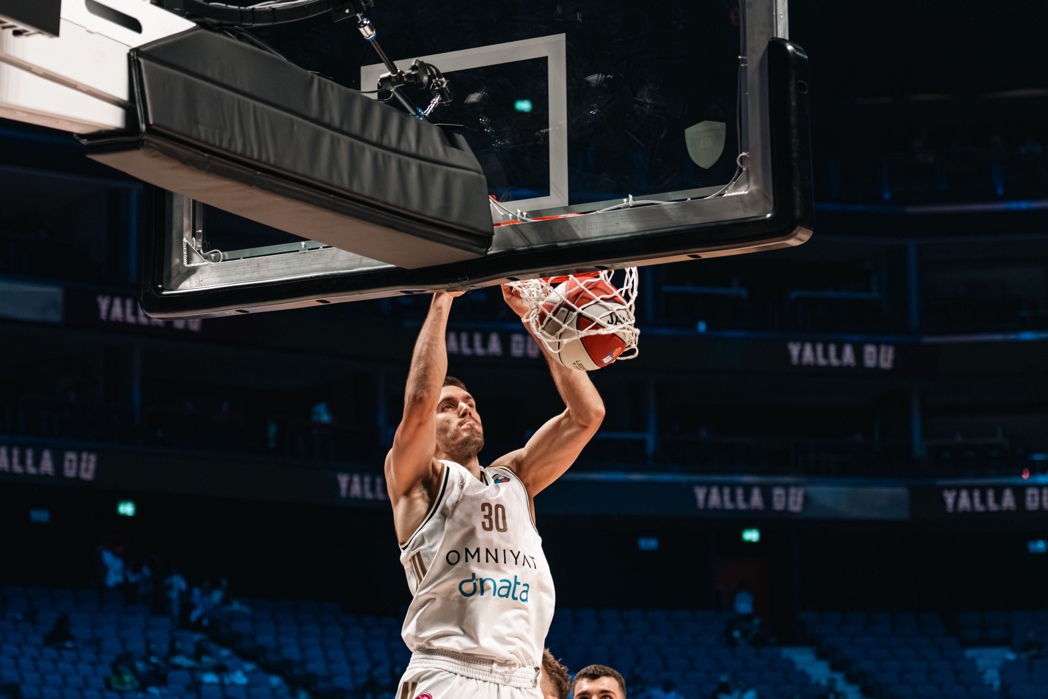 Μπλόκο στα Αραβικά Εμιράτα: Η Dubai με 100άρα έβαλε τέλος στο εκπληκτικό σερί του Ερυθρού Αστέρα